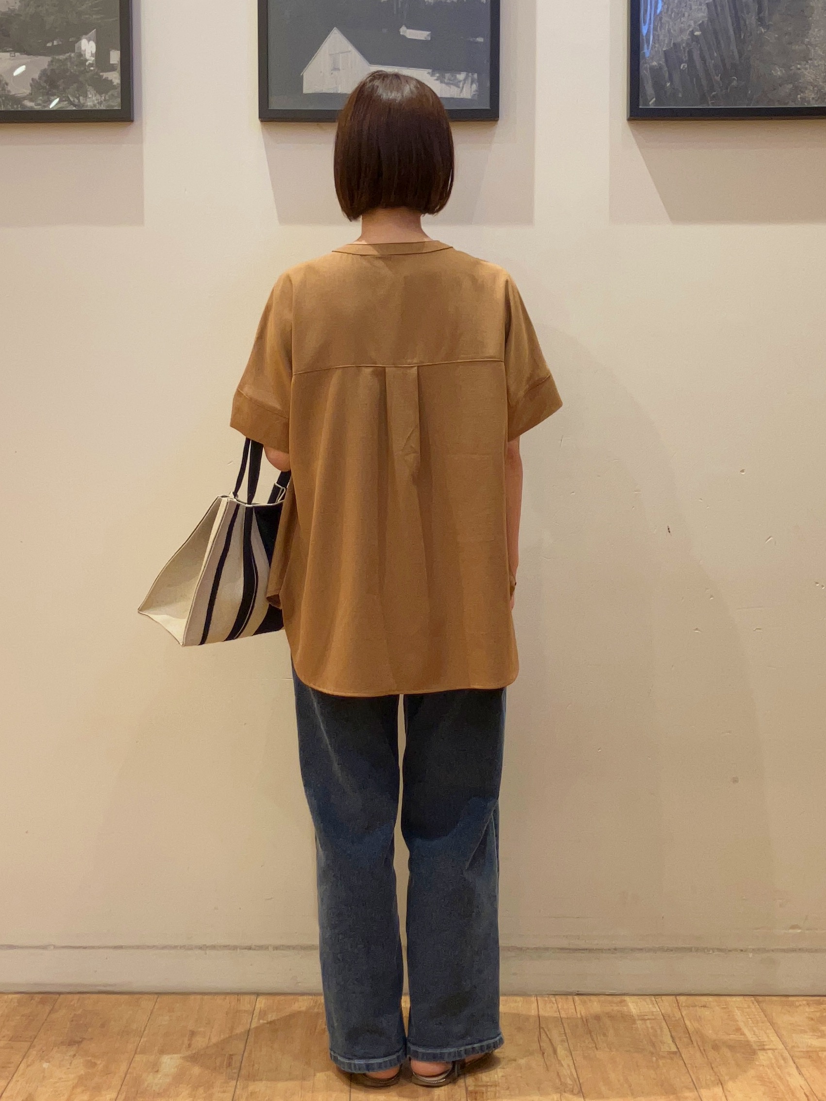 momoharuさんの「SHOO･LA･RUE｜【洗濯後しわになりにくい/ひんやり/UV/吸水速乾】Wポケットが目を引く オンオフ使えるスキッパーブ」を使ったコーディネート