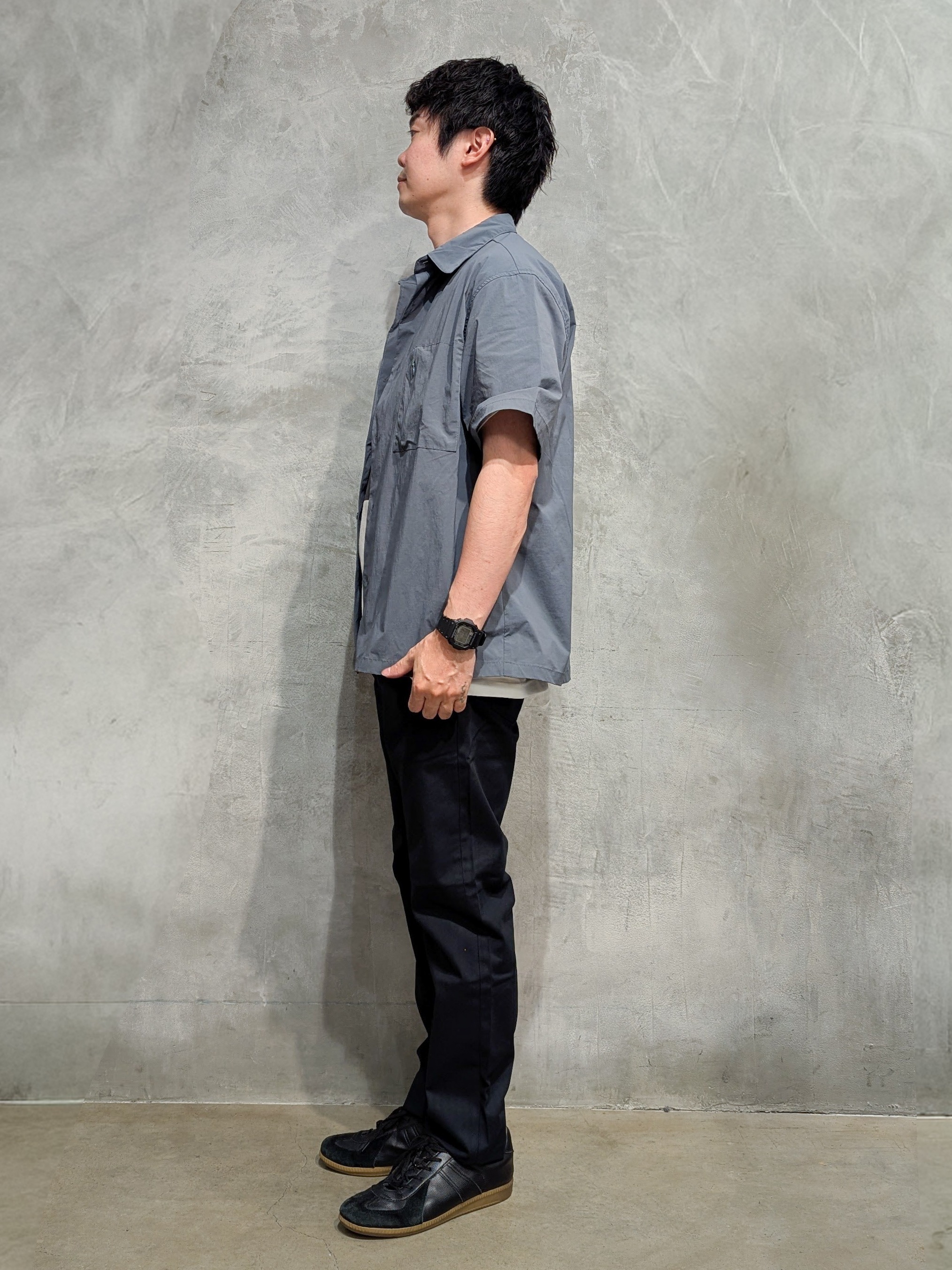 daiさんの「THE SHOP TK｜【接触冷感/洗濯機OK/セットアップ可】ナイロンストレッチ半袖シャツ」を使ったコーディネート