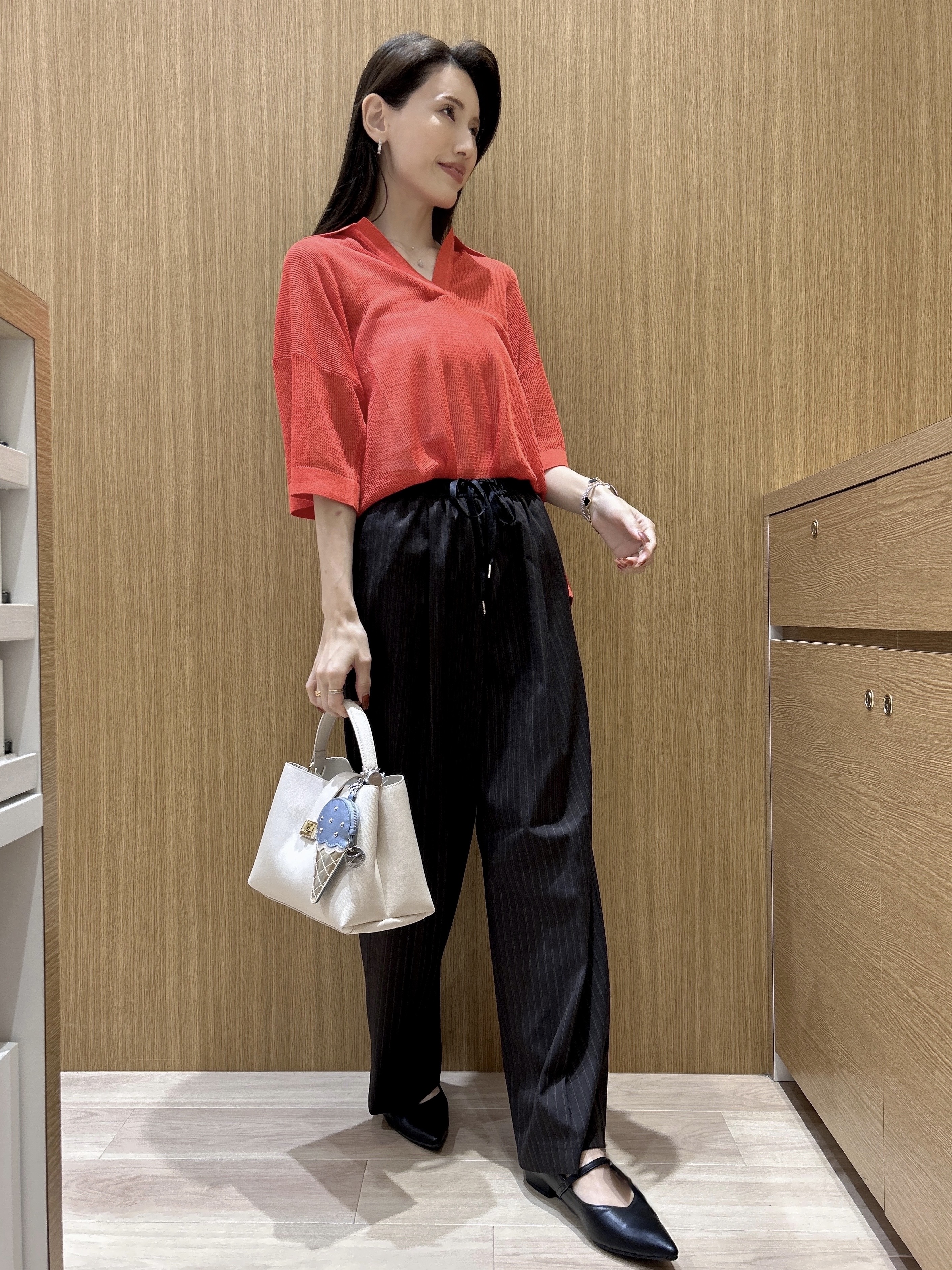 maiさんの「OPAQUE.CLIP｜メッシュスキッパーポロニット【UVケア／洗濯機OK】」を使ったコーディネート