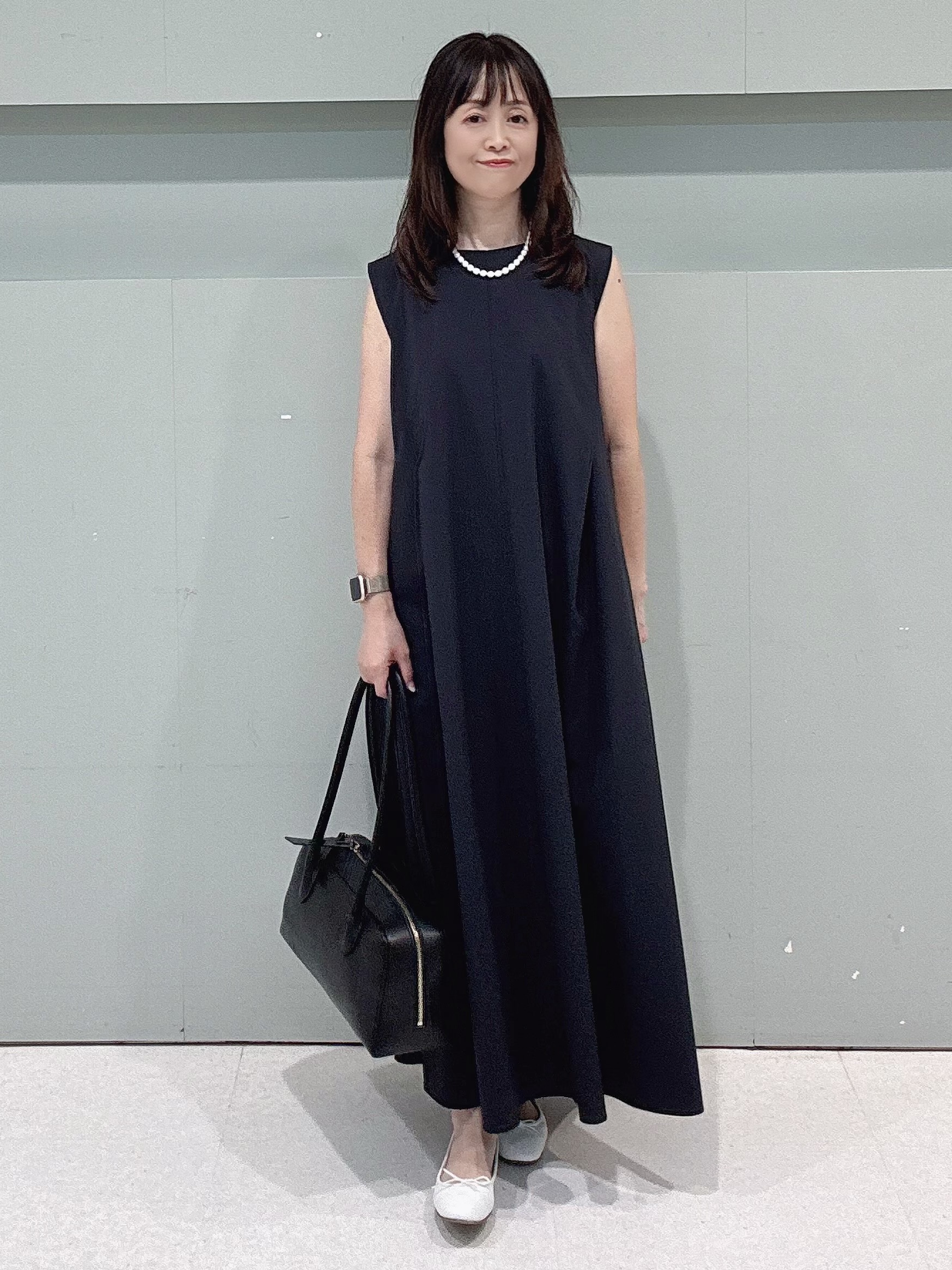 makiさんの「UNTITLED｜【秋羽織り/セットアップ可/UVカット】エアリークールドロストシャツ」を使ったコーディネート