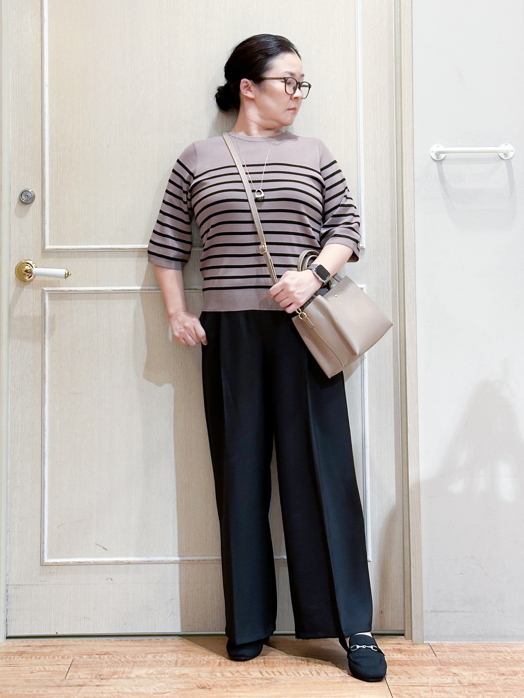 umeさんの「SHOO･LA･RUE｜【ガンガン洗える/ひんやり/UV/毛玉になりにくい】二の腕見せない 5分袖ニット」を使ったコーディネート