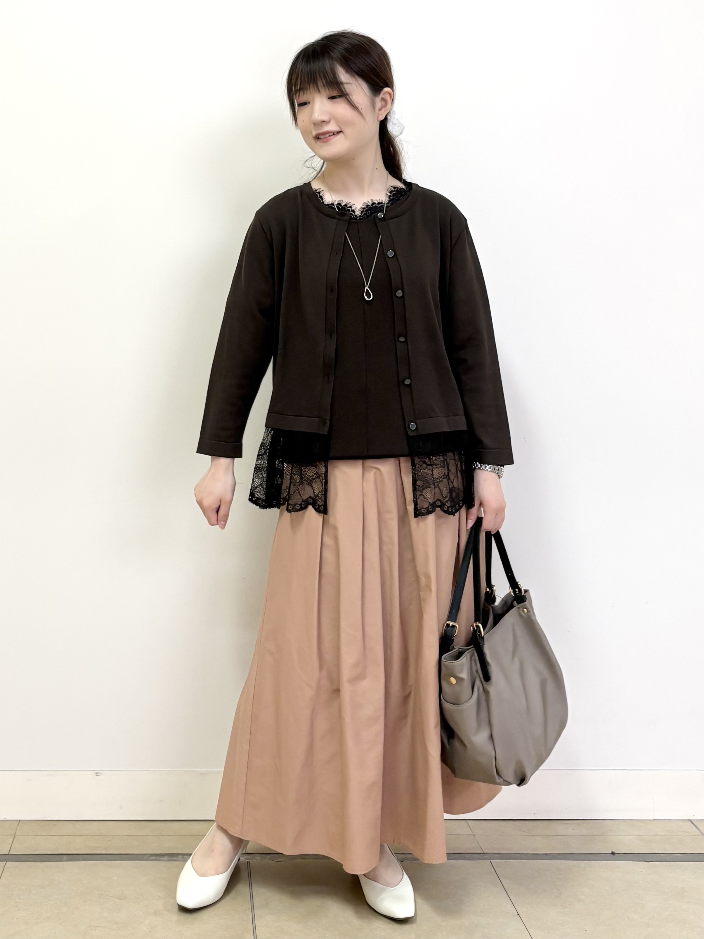 mikiさんの「Reflect｜【手洗い可】レースデザインニットカーディガン」を使ったコーディネート