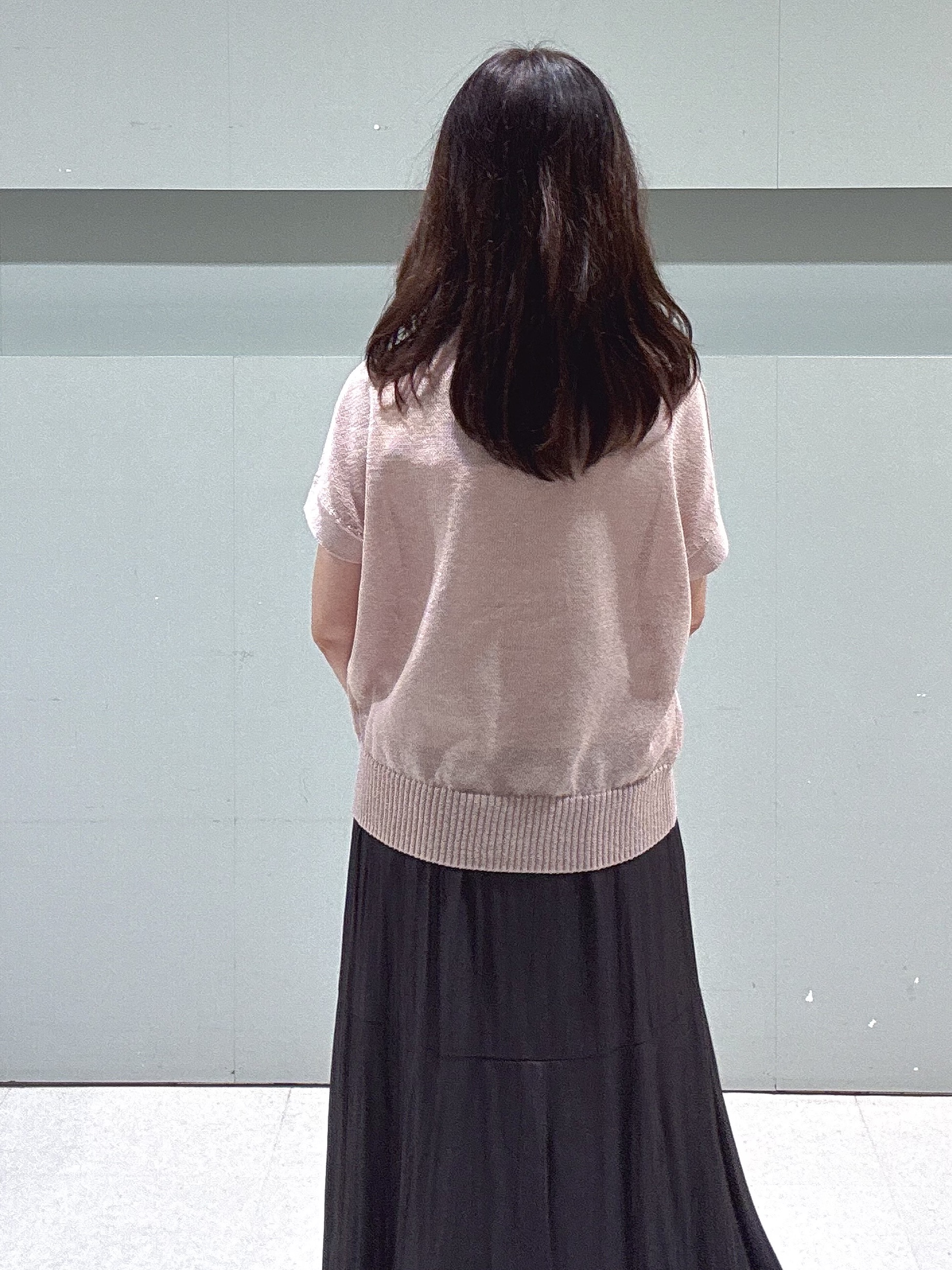 makiさんの「UNTITLED｜【洗える/清涼感】ドライタッチスリーブレスカーディガン」を使ったコーディネート