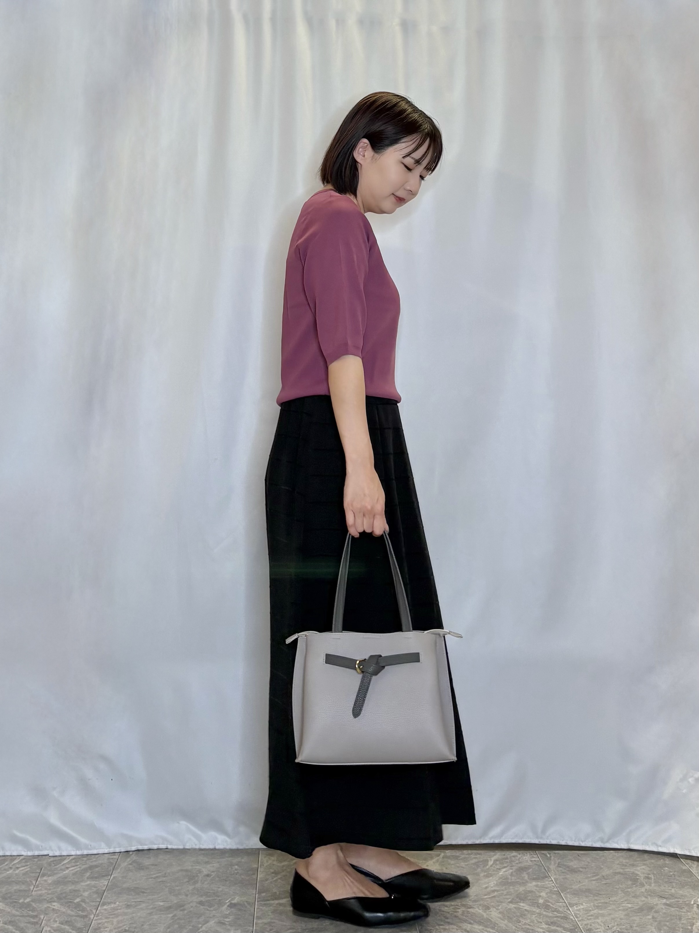 ネリさんの「SHOO･LA･RUE｜【ガンガン洗える/ひんやり/UV/毛玉になりにくい】二の腕見せない 5分袖ニット」を使ったコーディネート