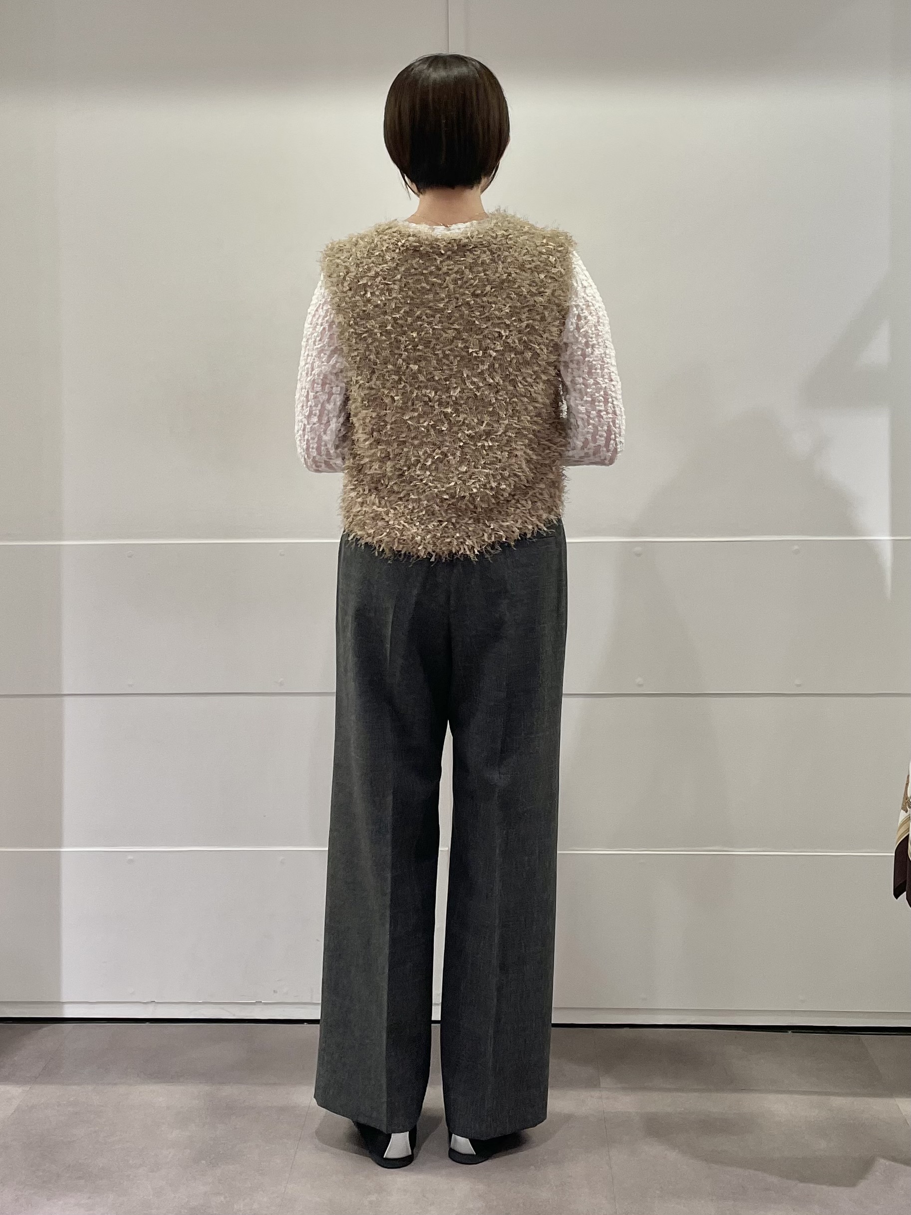 MOMOKOさんの「UNTITLED｜【羽織りのインナーに】レースプルオーバー」を使ったコーディネート