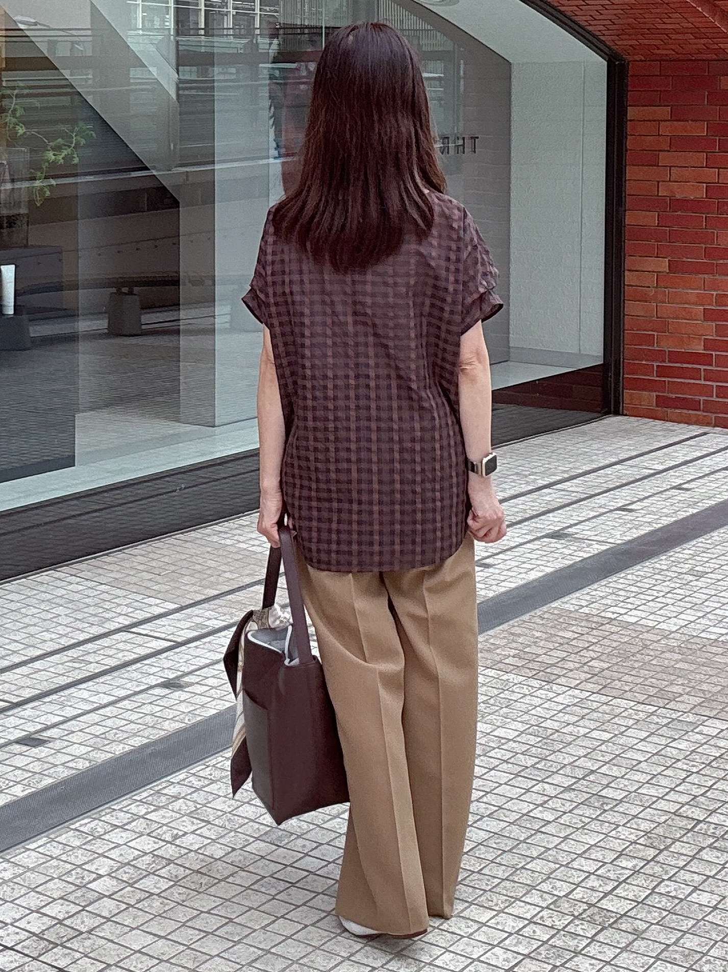 makiさんの「UNTITLED｜【秋めきシャツ/体型カバー】シアーチェックブラウス」を使ったコーディネート