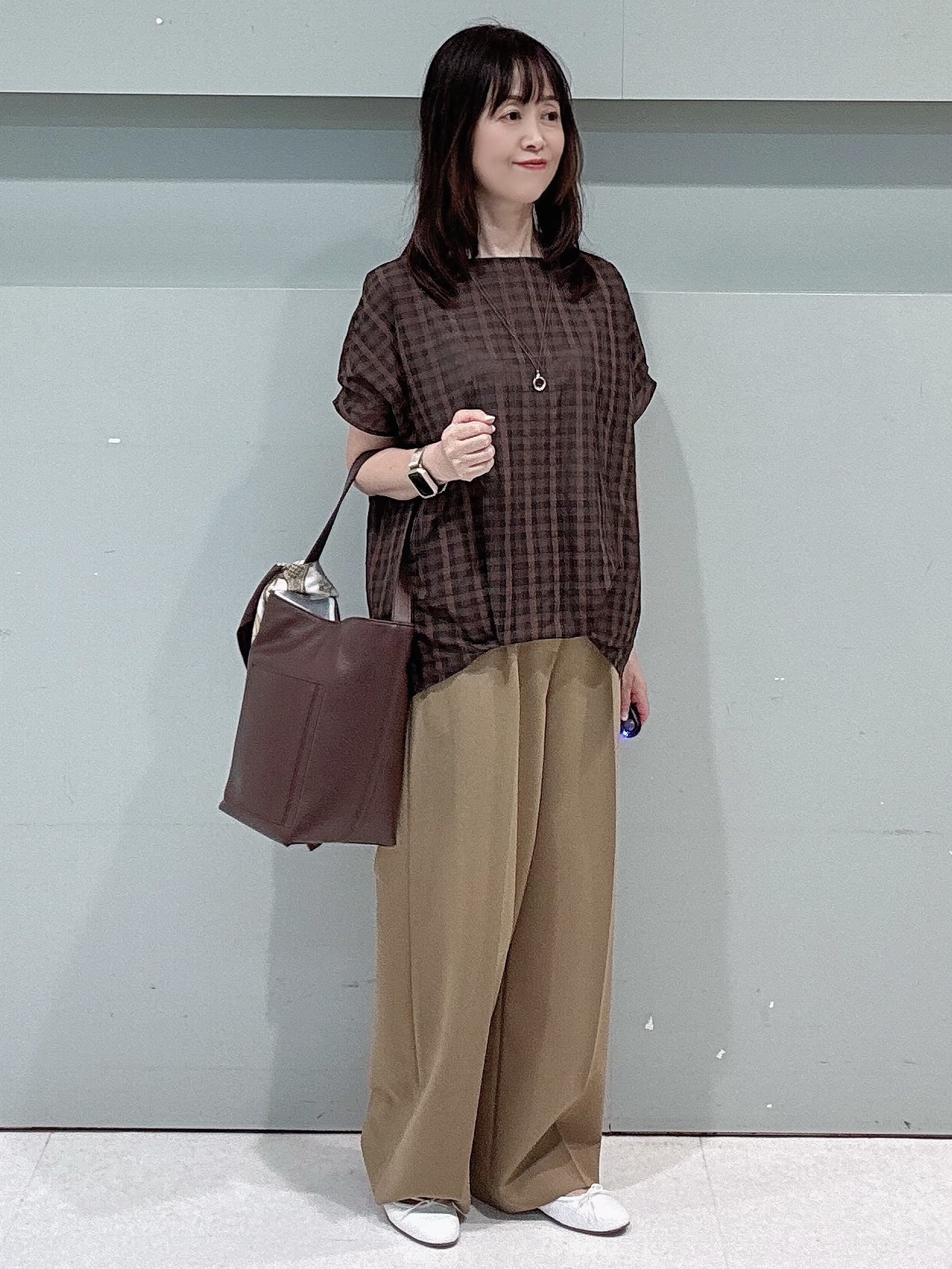makiさんの「UNTITLED｜【秋めきシャツ/体型カバー】シアーチェックブラウス」を使ったコーディネート