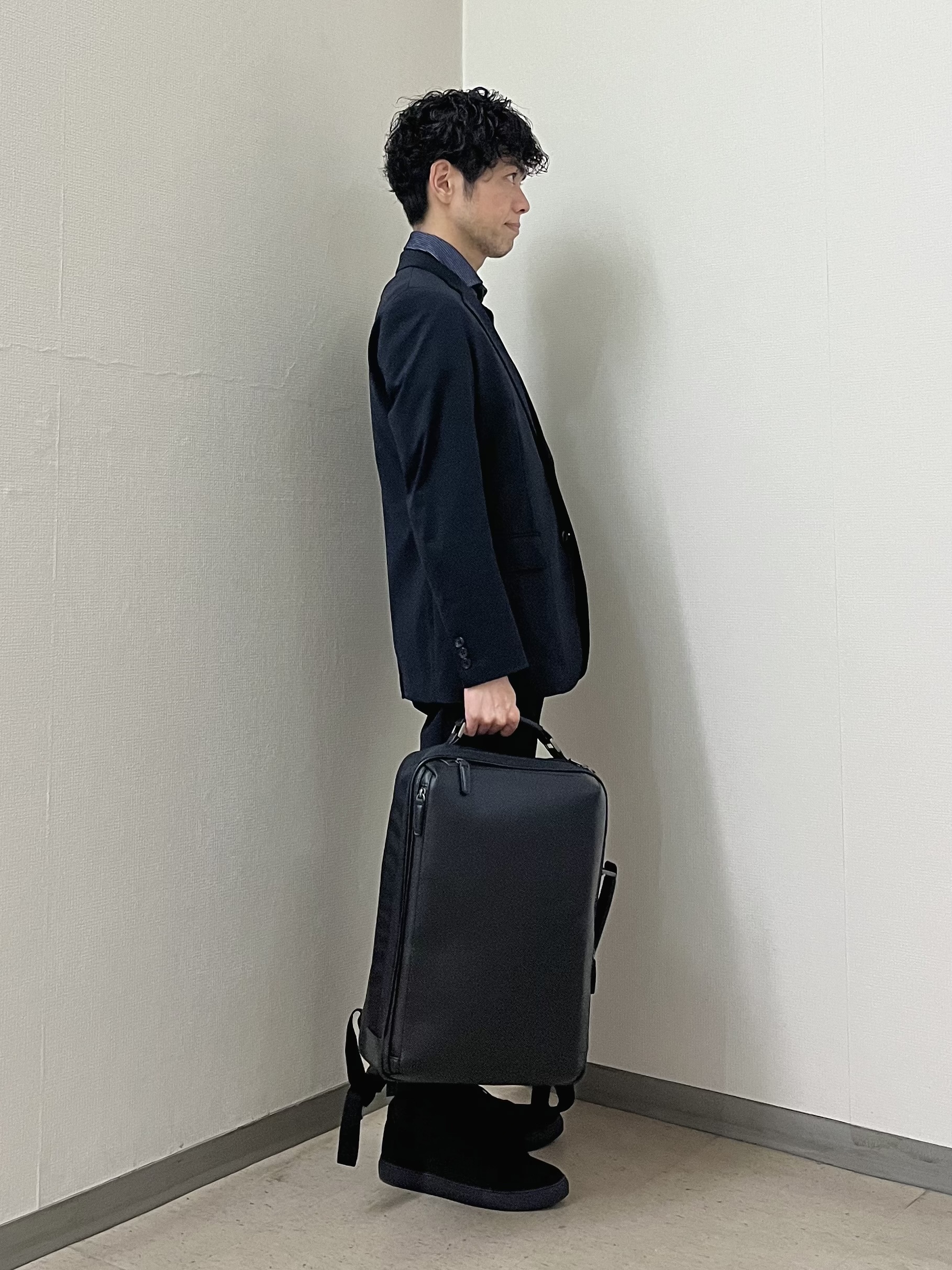 URAさんの「TAKEO KIKUCHI｜【360&deg;ストレッチ／軽量】None Of Stress ライト ジャケット（セットアップ対応）」を使ったコーディネート
