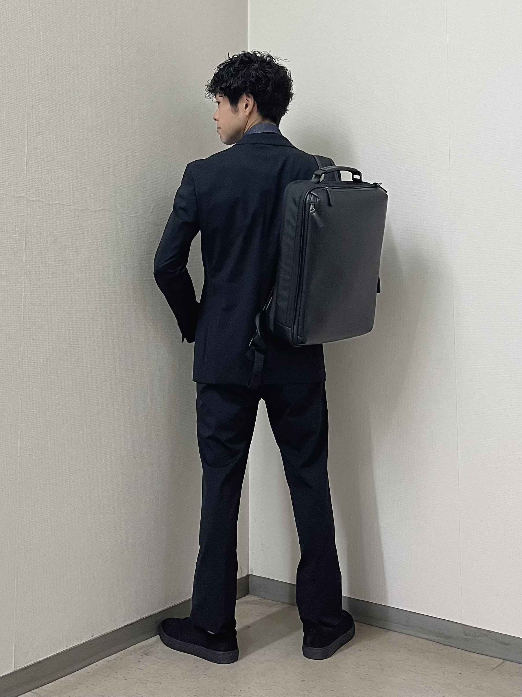 URAさんの「TAKEO KIKUCHI｜【360&deg;ストレッチ／軽量】None Of Stress ライト ジャケット（セットアップ対応）」を使ったコーディネート