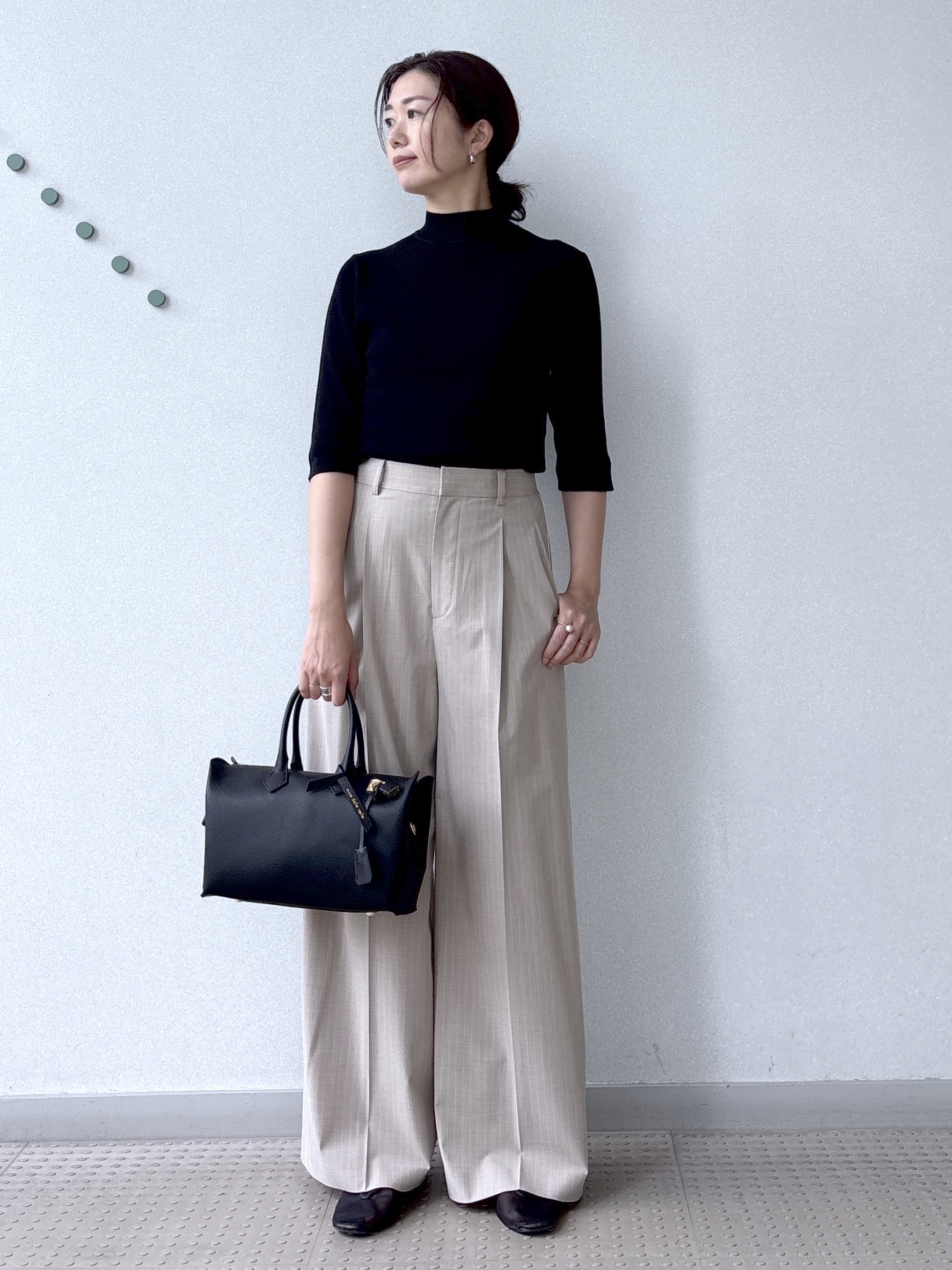 saitoさんの「DRESSTERIOR｜【接触冷感】クールタッチカットハーフスリーブプルオーバー」を使ったコーディネート
