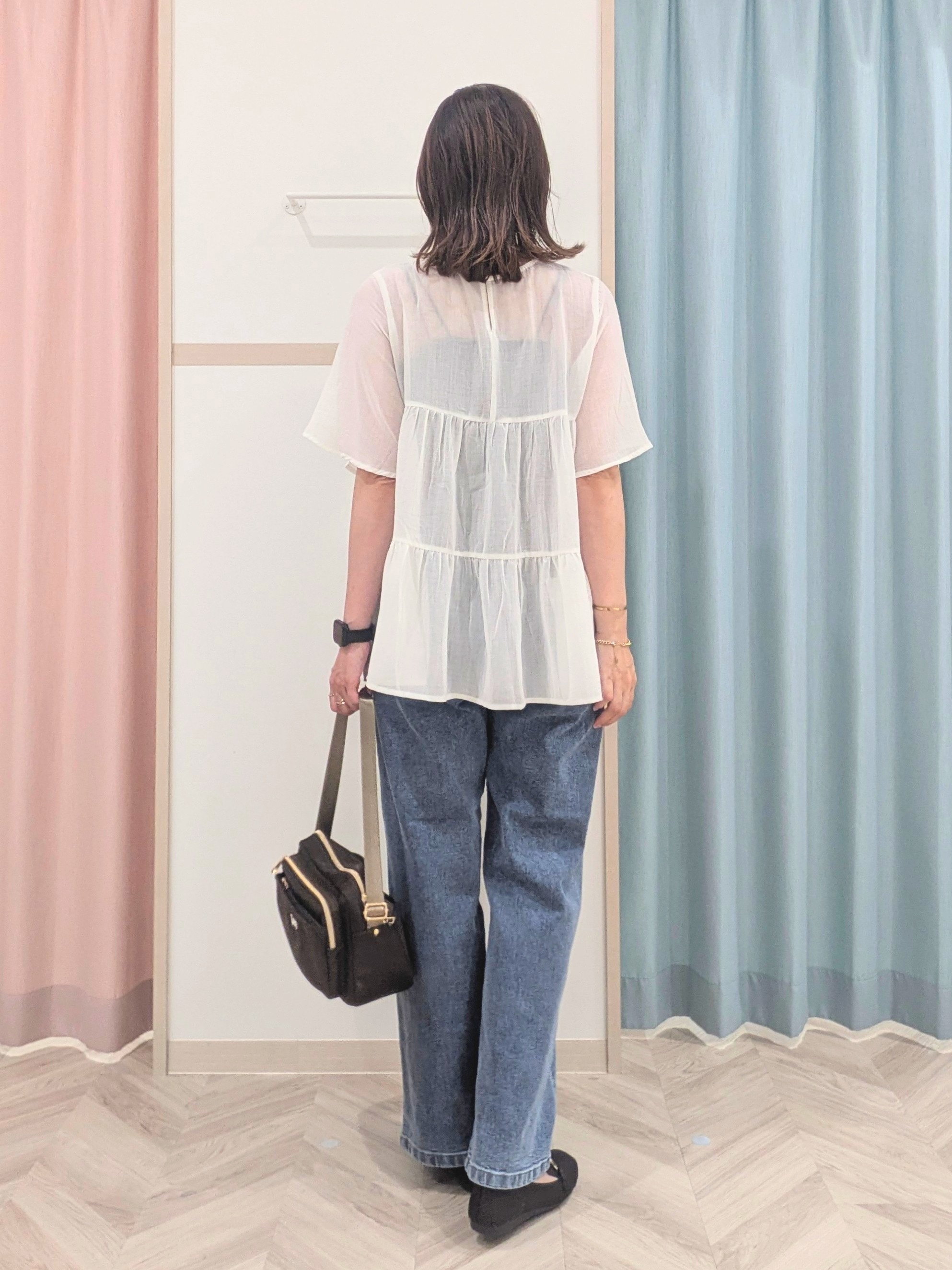 miyuさんの「SHOO･LA･RUE｜【洗濯機可/S-LL】インせず着られる シアー素材が上品なティアードブラウス」を使ったコーディネート