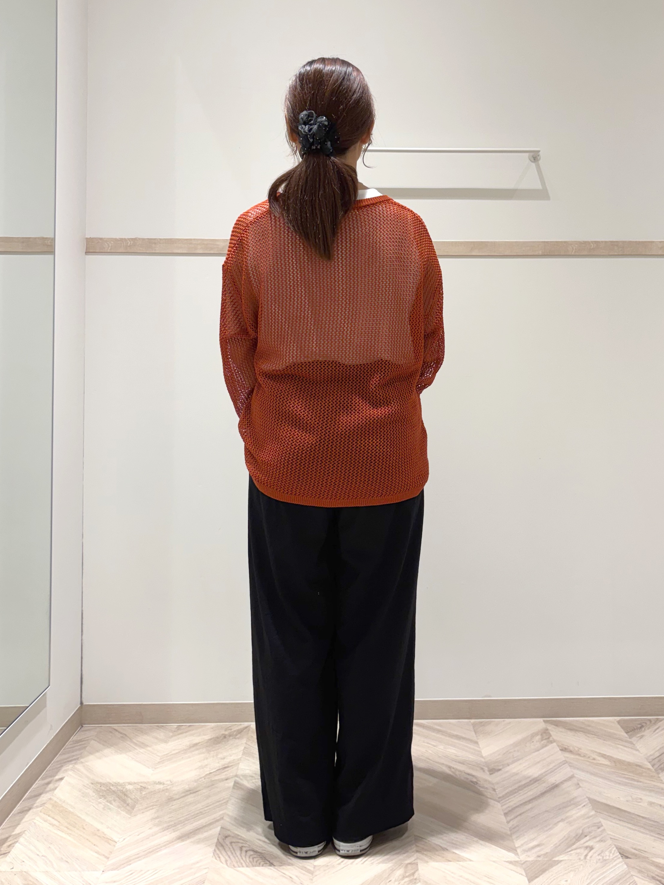 donpiさんの「SHOO･LA･RUE｜【2点セット/洗濯機可/S-LL】ヘンリーネックメッシュニット+タンクトップセット」を使ったコーディネート