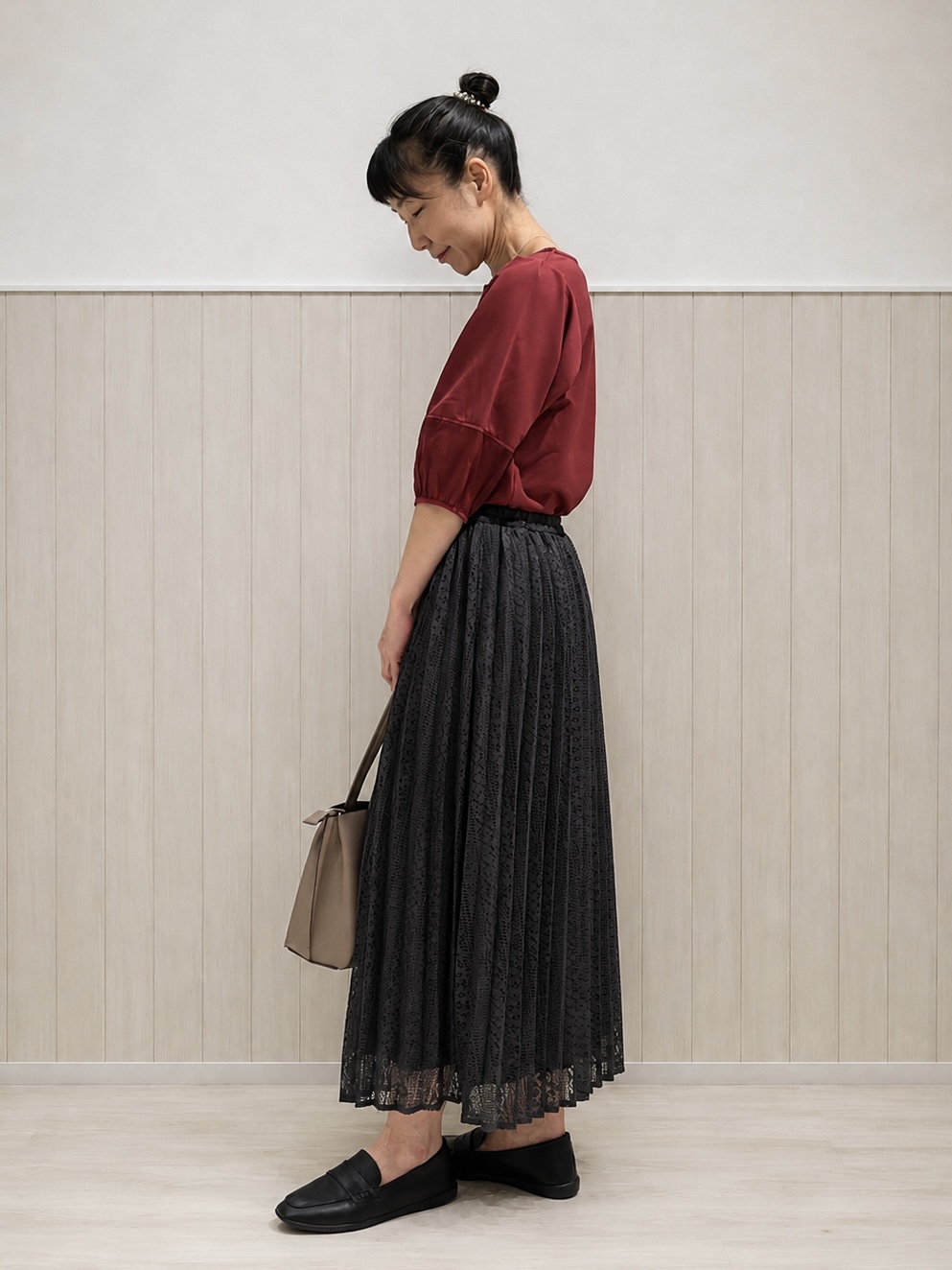 まつみさんの「SHOO･LA･RUE｜【洗濯機可/S-LL】 大人のシアー感 お袖切り替えラウンドネックトップス」を使ったコーディネート