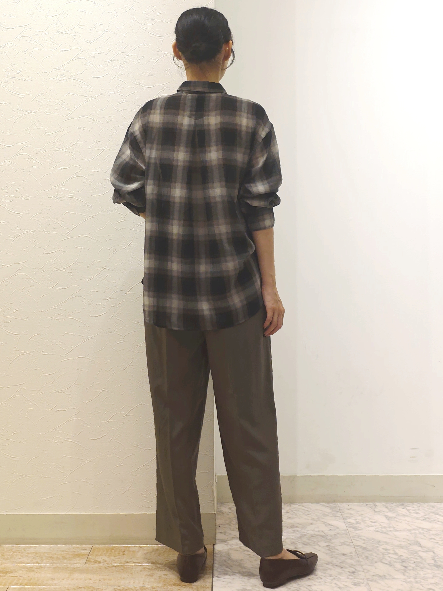 ケイさんの「grove｜シアーオンブレチェックシャツ」を使ったコーディネート