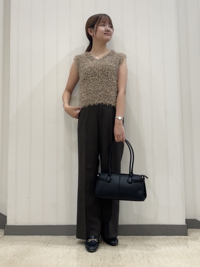 ちひさんの「INDIVI｜【UVケア／接触冷感】リネン風チェックストレートパンツ」を使ったコーディネート