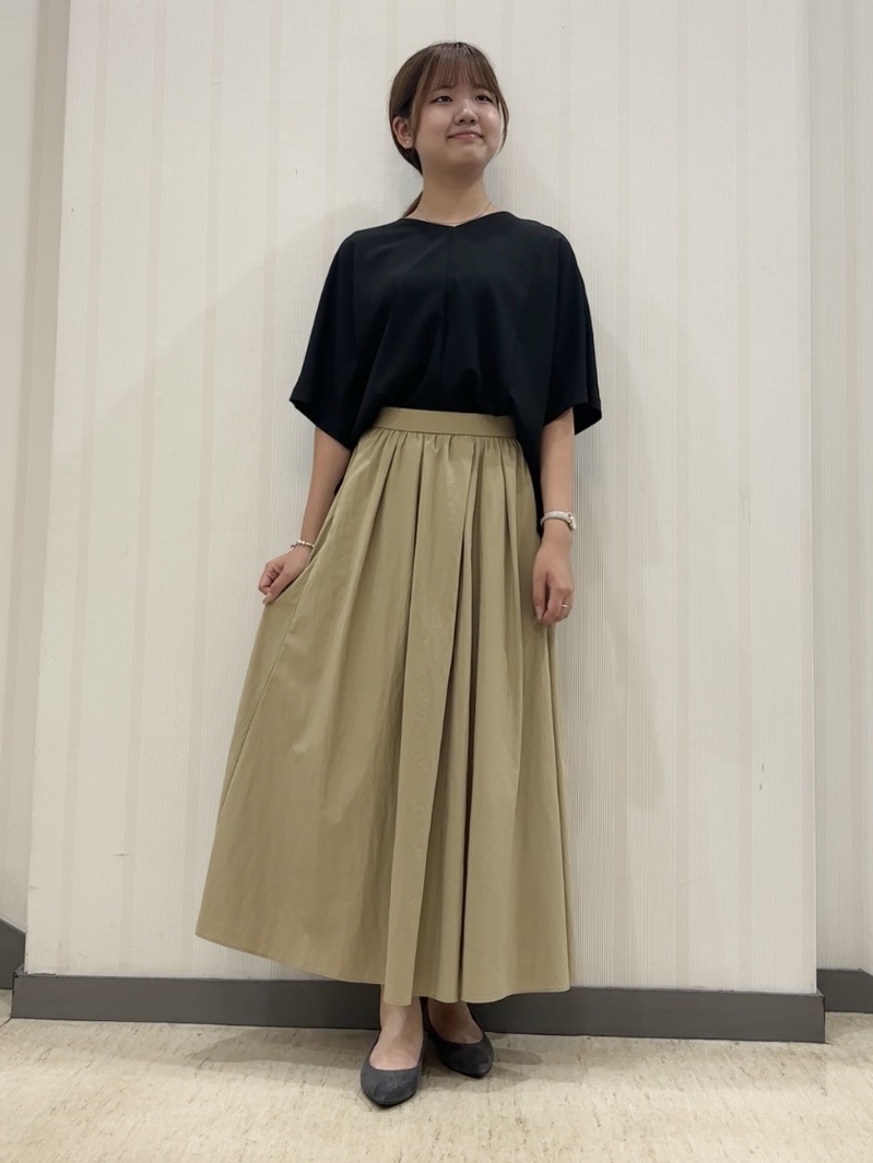 ちひさんの「INDIVI｜【中が見えない／オールシーズン】マクラメコード巾着付きメッシュバッグ」を使ったコーディネート