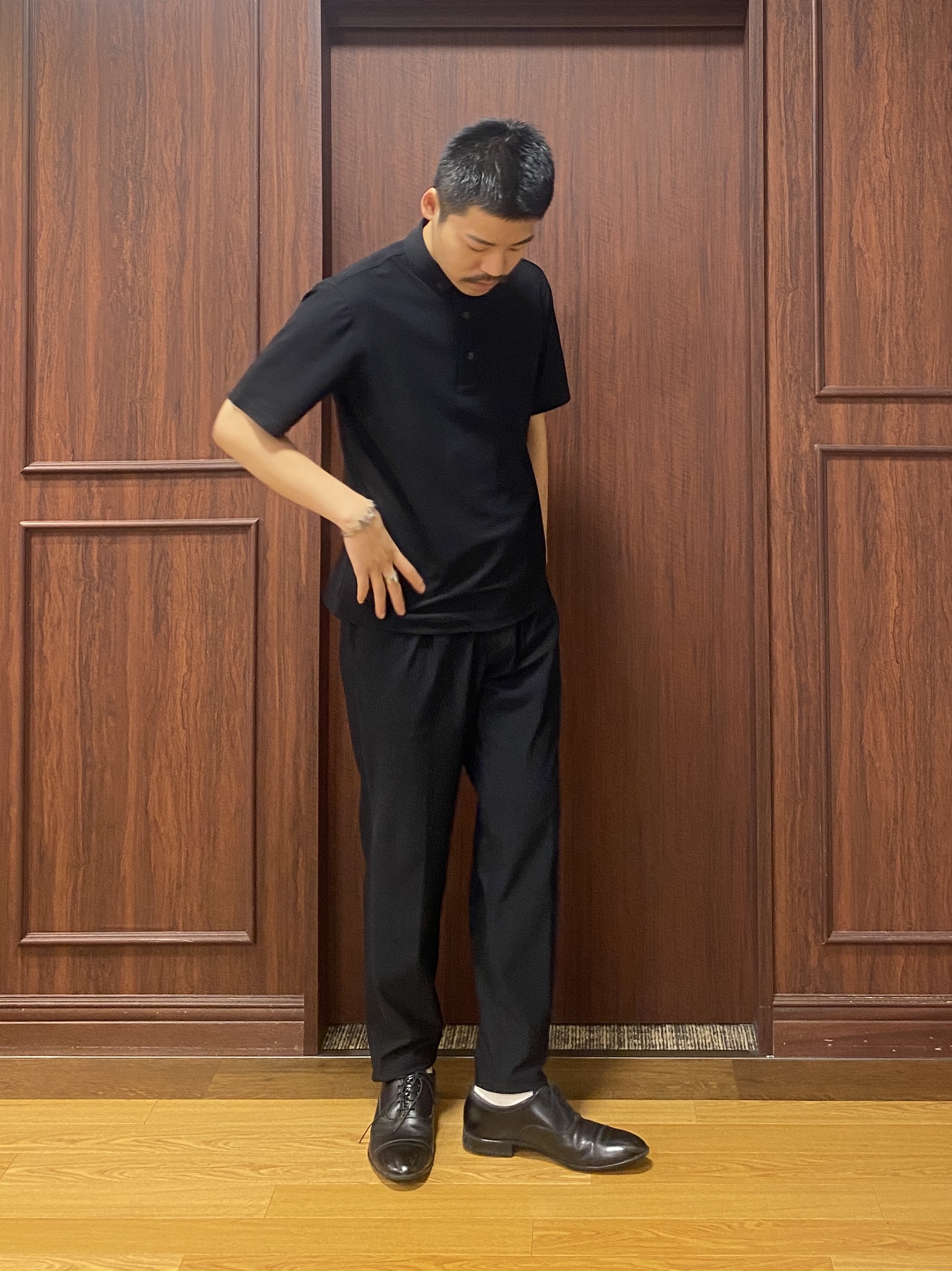 石井友也さんの「TAKEO KIKUCHI｜【通気性】AIR TOOL ポロシャツ」を使ったコーディネート
