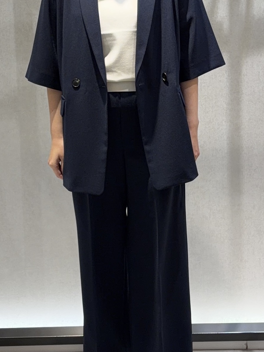 わたなべさんの「UNTITLED｜【秋の通勤羽織/セットアップ可/UVカット】エアリークール半袖ジャケット」を使ったコーディネート