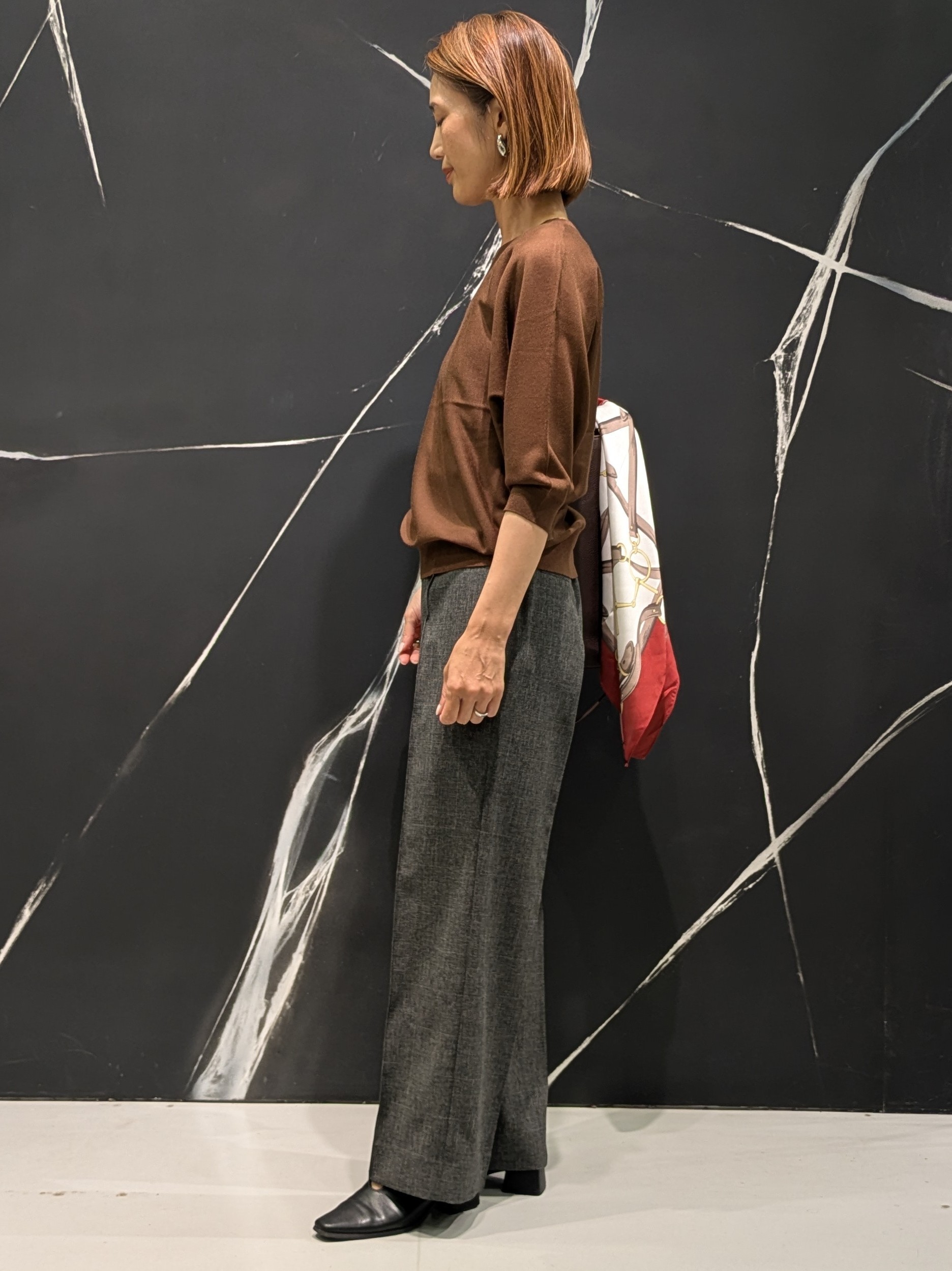 MIKIさんの「COUP DE CHANCE｜【体型カバー／洗える】シアードルマンニット」を使ったコーディネート