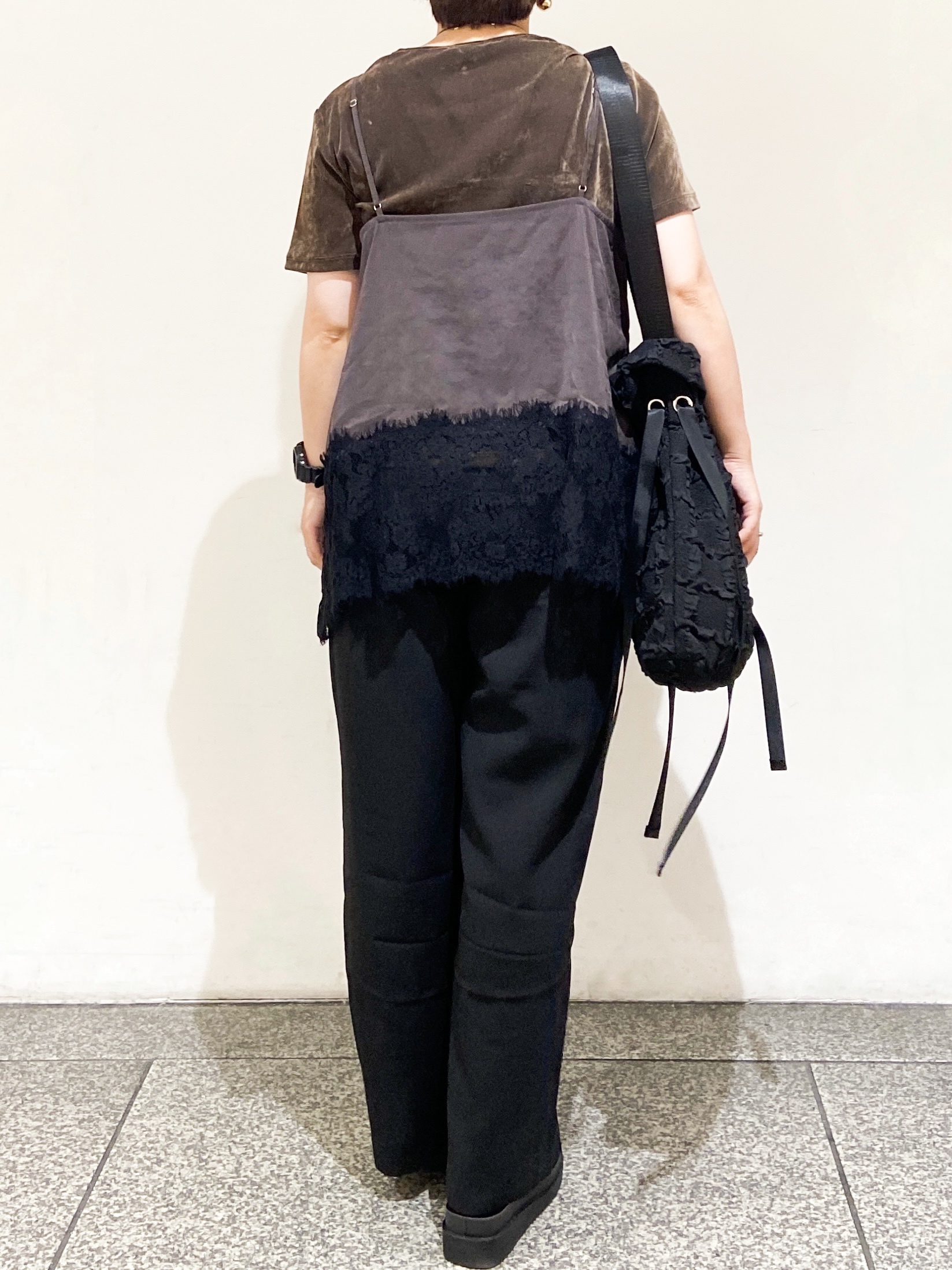 MIHOさんの「OPAQUE.CLIP｜裾レース マットサテンキャミ【洗濯機OK】」を使ったコーディネート