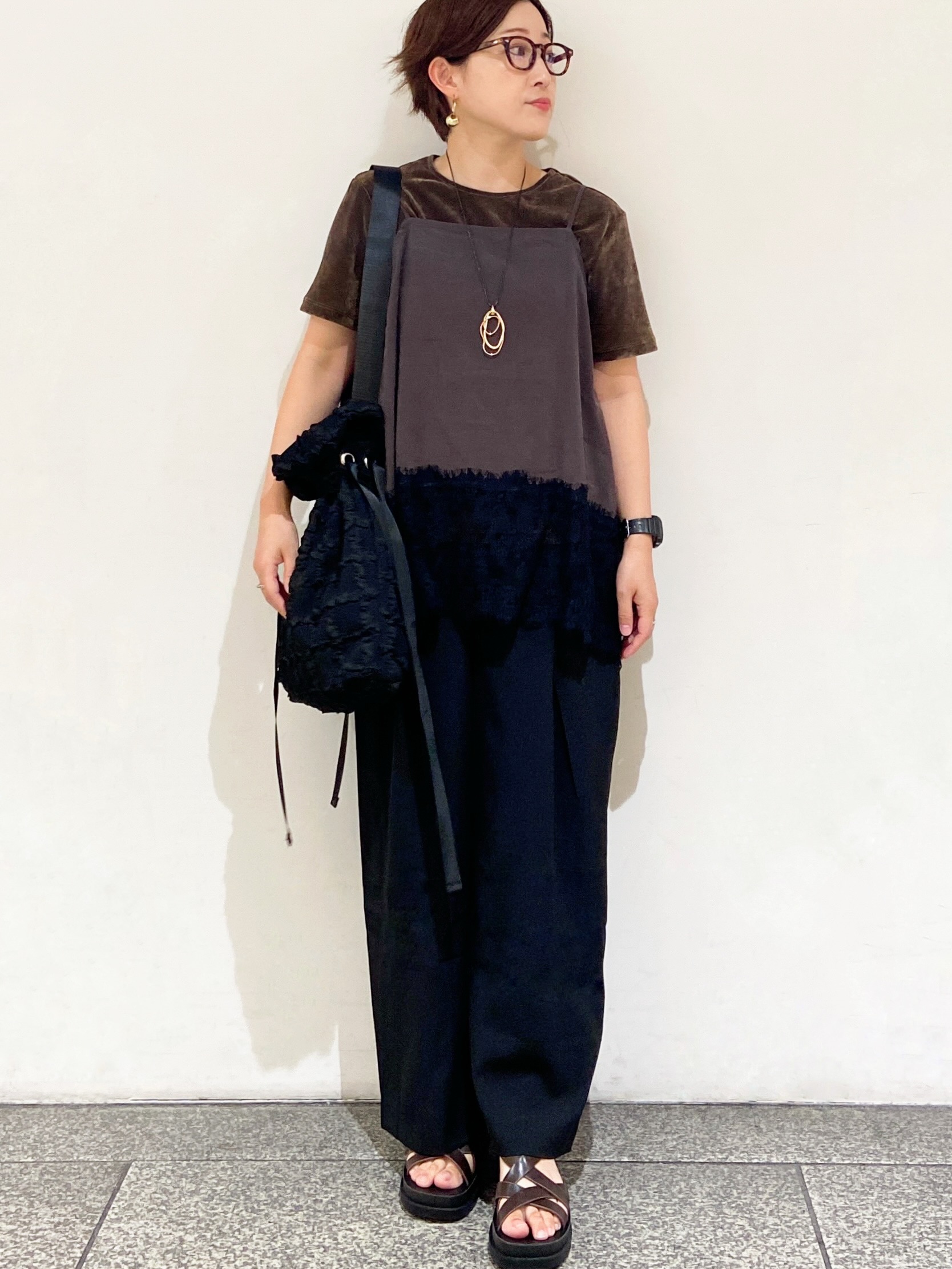 MIHOさんの「OPAQUE.CLIP｜裾レース マットサテンキャミ【洗濯機OK】」を使ったコーディネート