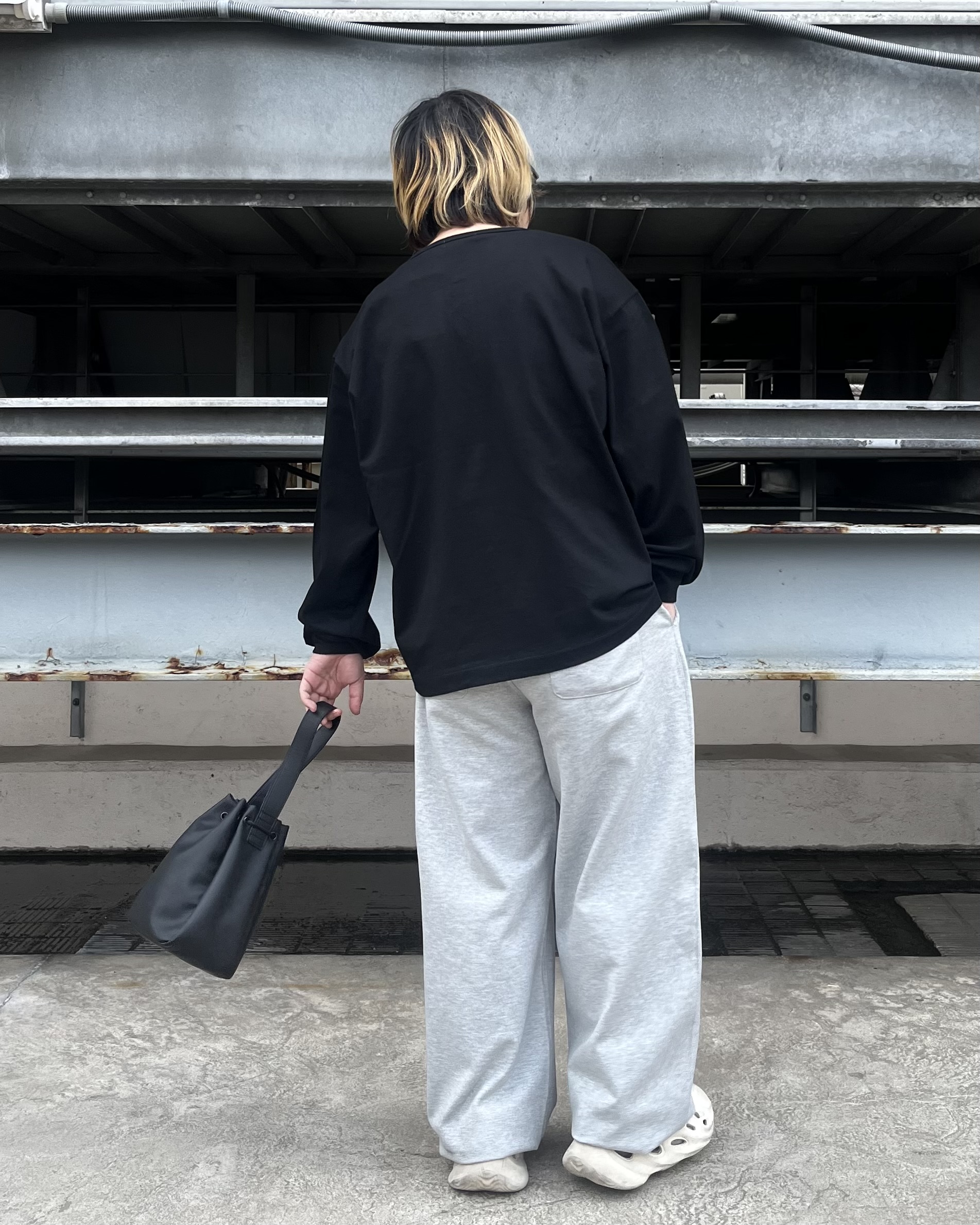 taigaさんの「tk.TAKEO KIKUCHI｜ヘンリーネック長袖Tシャツ」を使ったコーディネート