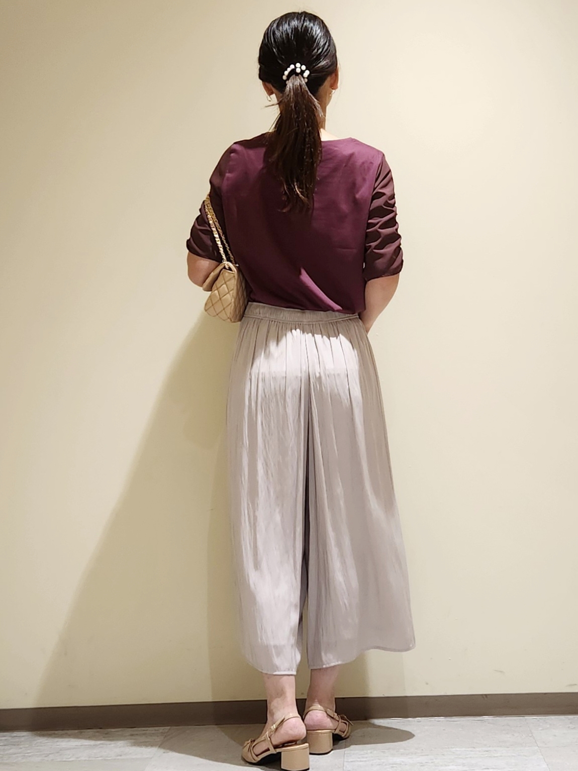 yukaさんの「COUP DE CHANCE｜【手洗い可／日本製】袖ギャザーカットソー」を使ったコーディネート