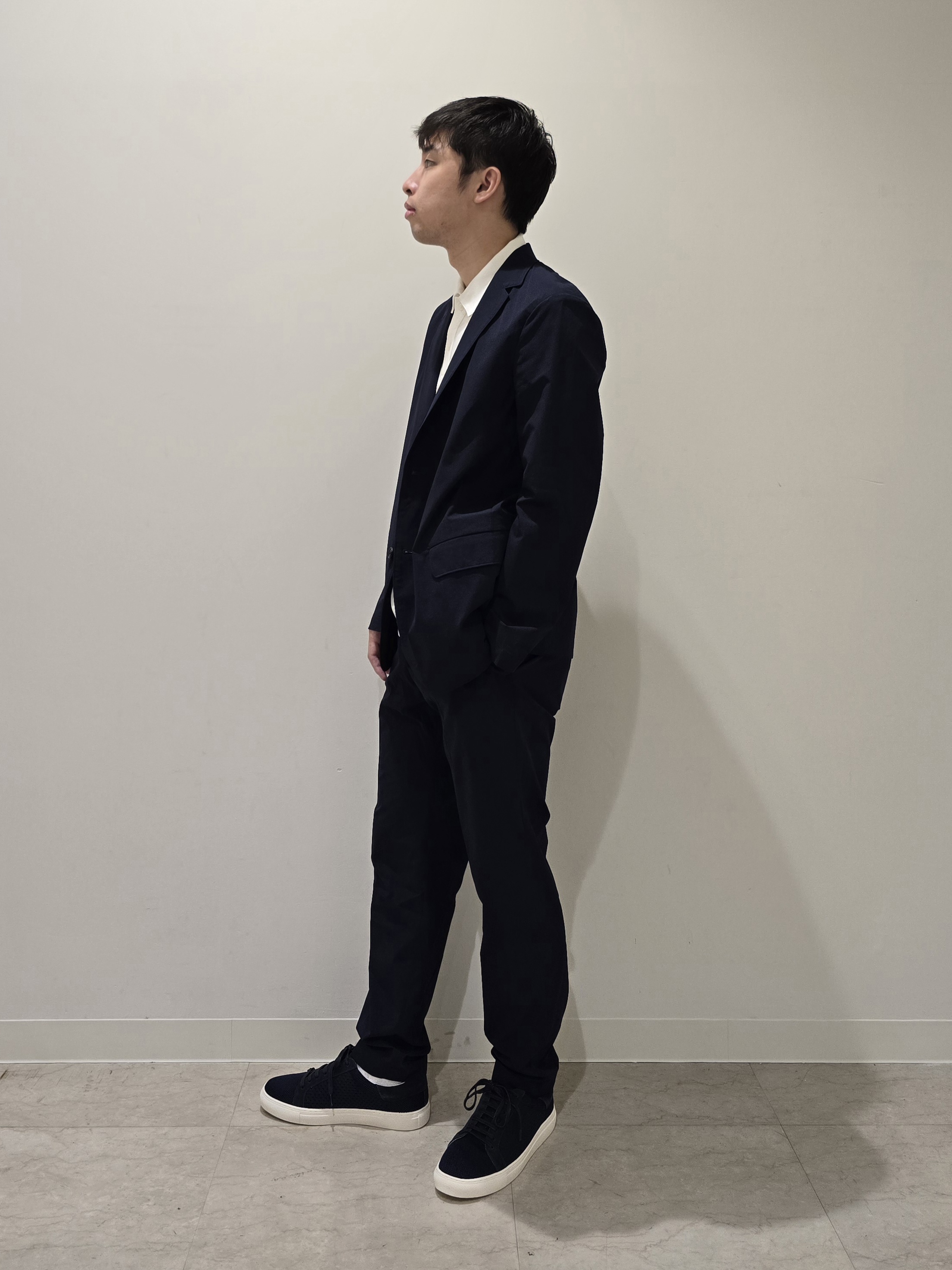 白木駆さんの「TAKEO KIKUCHI｜【接触冷感】アイスクリアコットン ワンポイント ポロシャツ」を使ったコーディネート