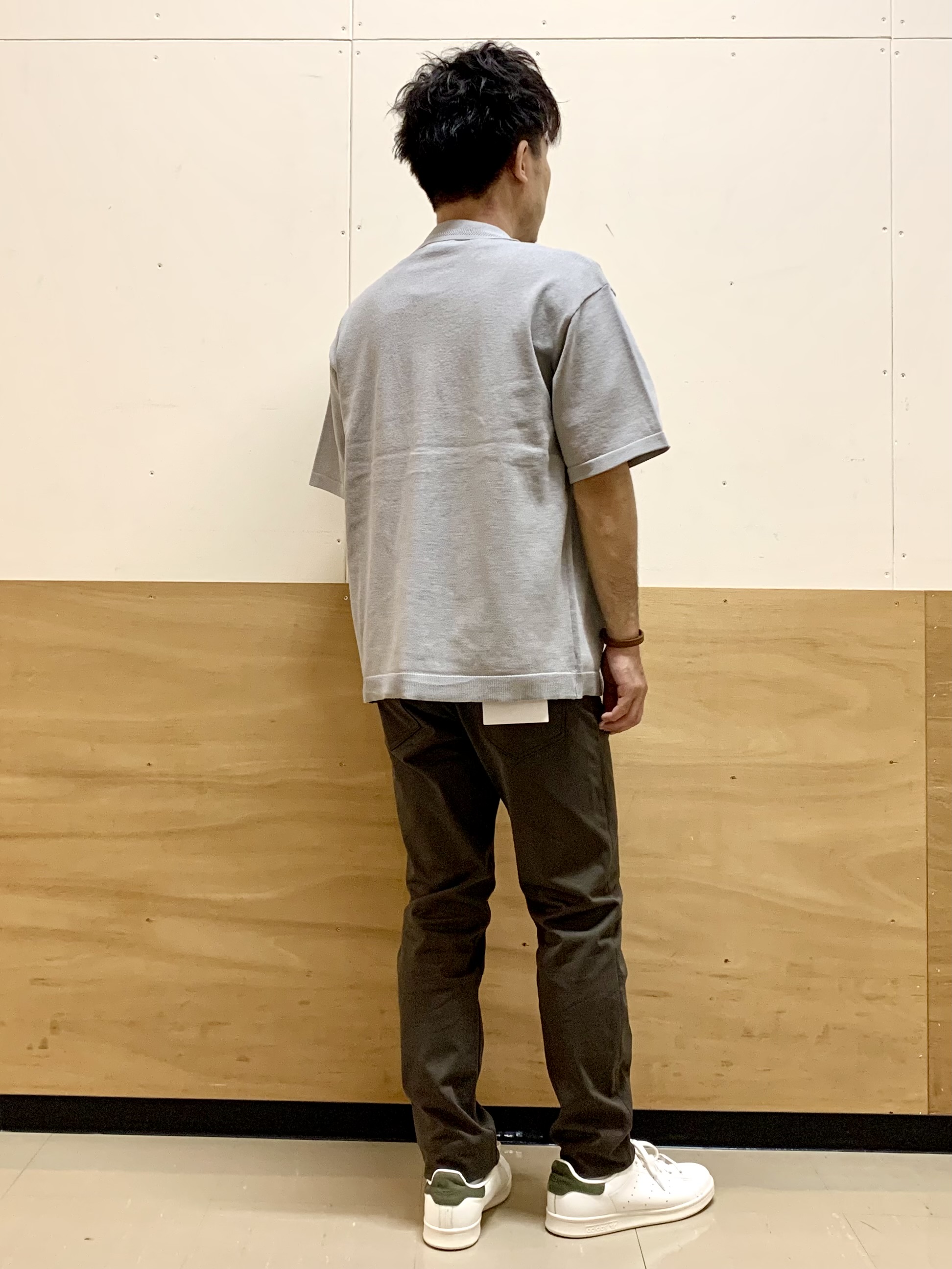 MATUさんの「THE SHOP TK｜【抗菌防臭／UVカット／洗濯機OK】和紙混 半袖ニットシャツ」を使ったコーディネート