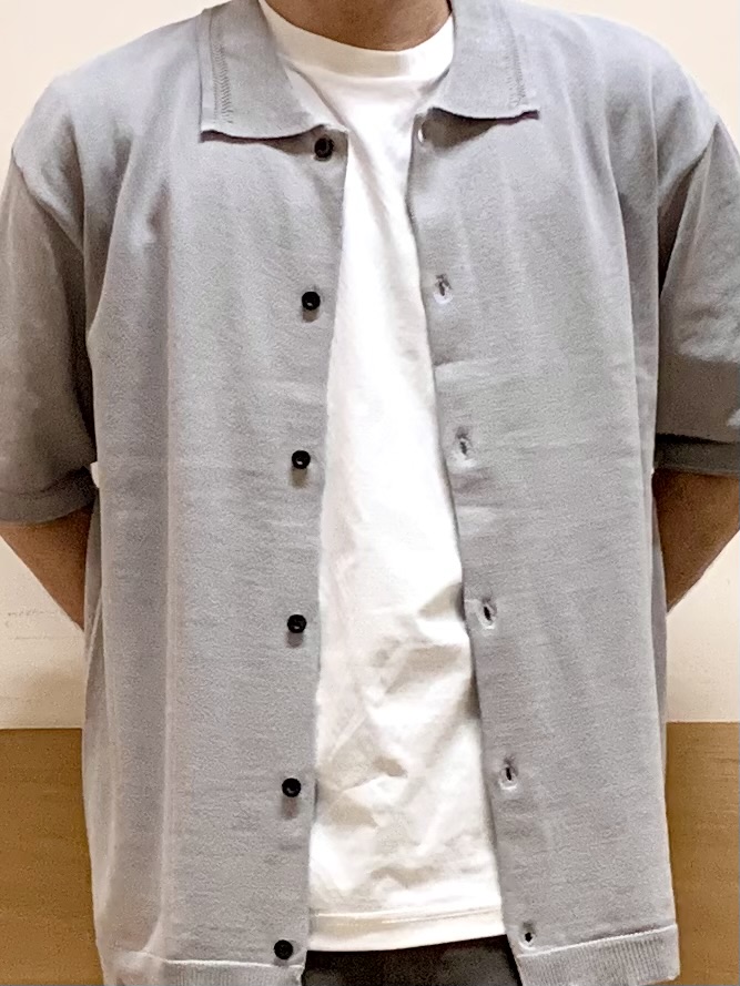 MATUさんの「THE SHOP TK｜【抗菌防臭／UVカット／洗濯機OK】和紙混 半袖ニットシャツ」を使ったコーディネート