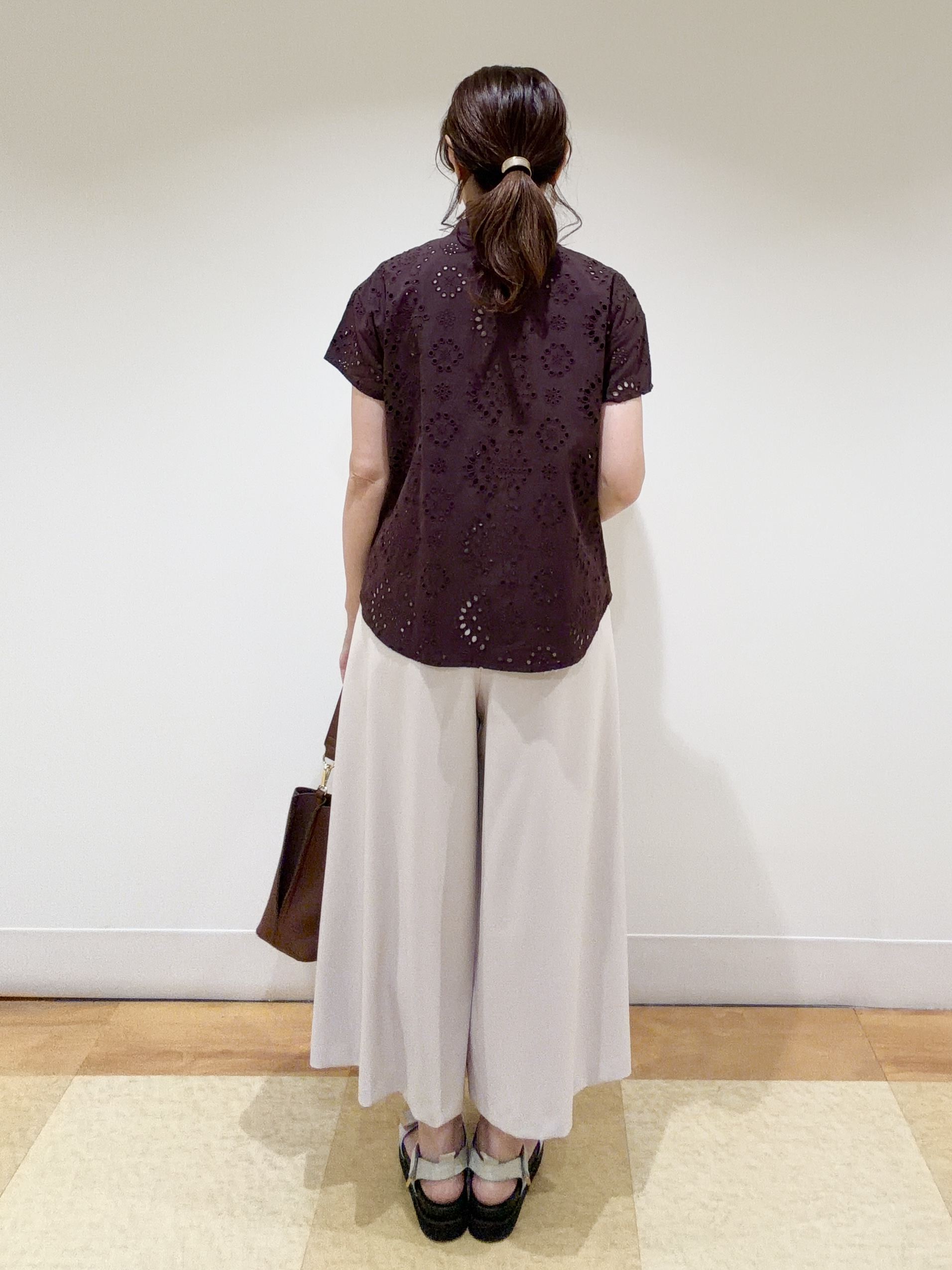ayaさんの「Reflect｜【通勤◎】カットワーク刺繍レース シャツブラウス」を使ったコーディネート
