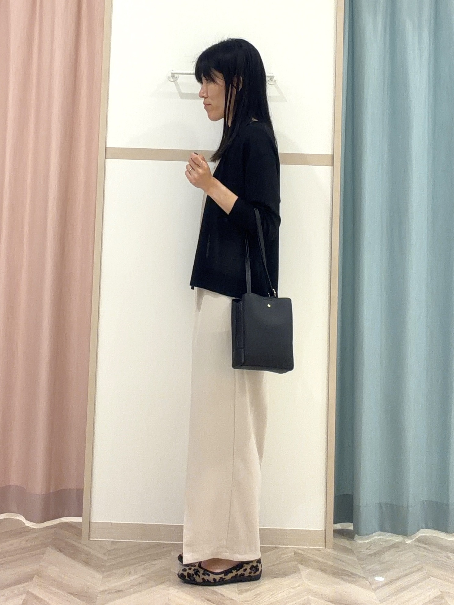 大西直穂さんの「SHOO･LA･RUE｜【洗濯機可/S-LL】オンにもオフにも マルチに使えるボタンレスカーディガン」を使ったコーディネート