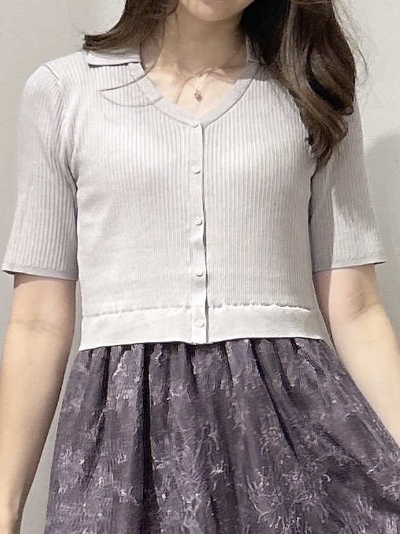 yuikaさんの「OPAQUE.CLIP｜花柄ドッキング衿付きワンピース【洗濯機OK】」を使ったコーディネート