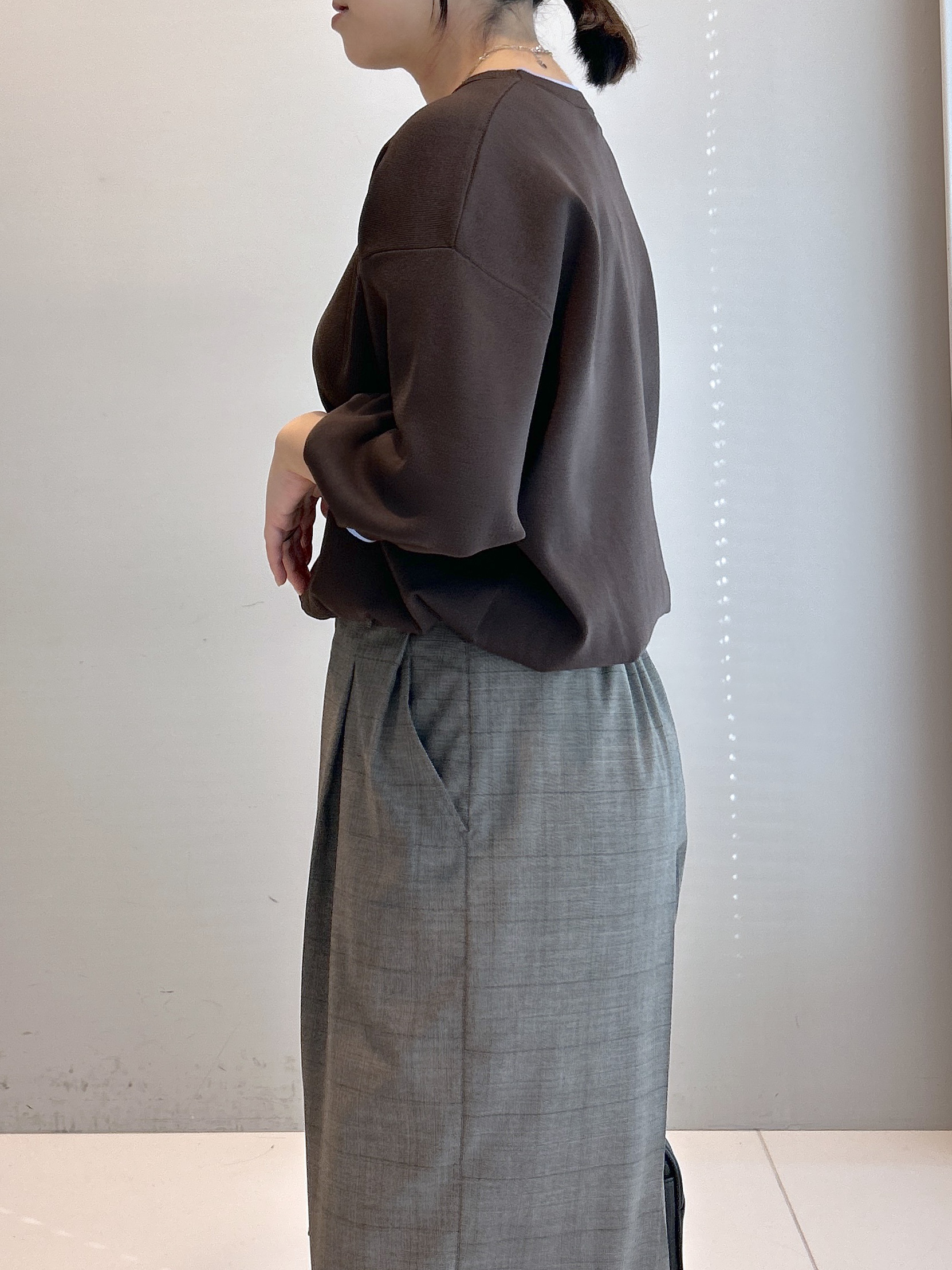 Hirokaさんの「Dessin｜【UVカット/マシンウォッシャブル】6分袖配色ニット」を使ったコーディネート