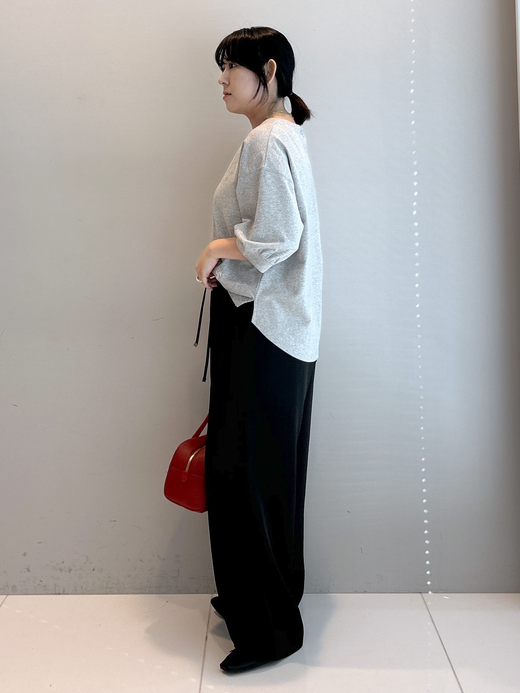 Hirokaさんの「Dessin｜バックヘンリーカットソー5分袖」を使ったコーディネート