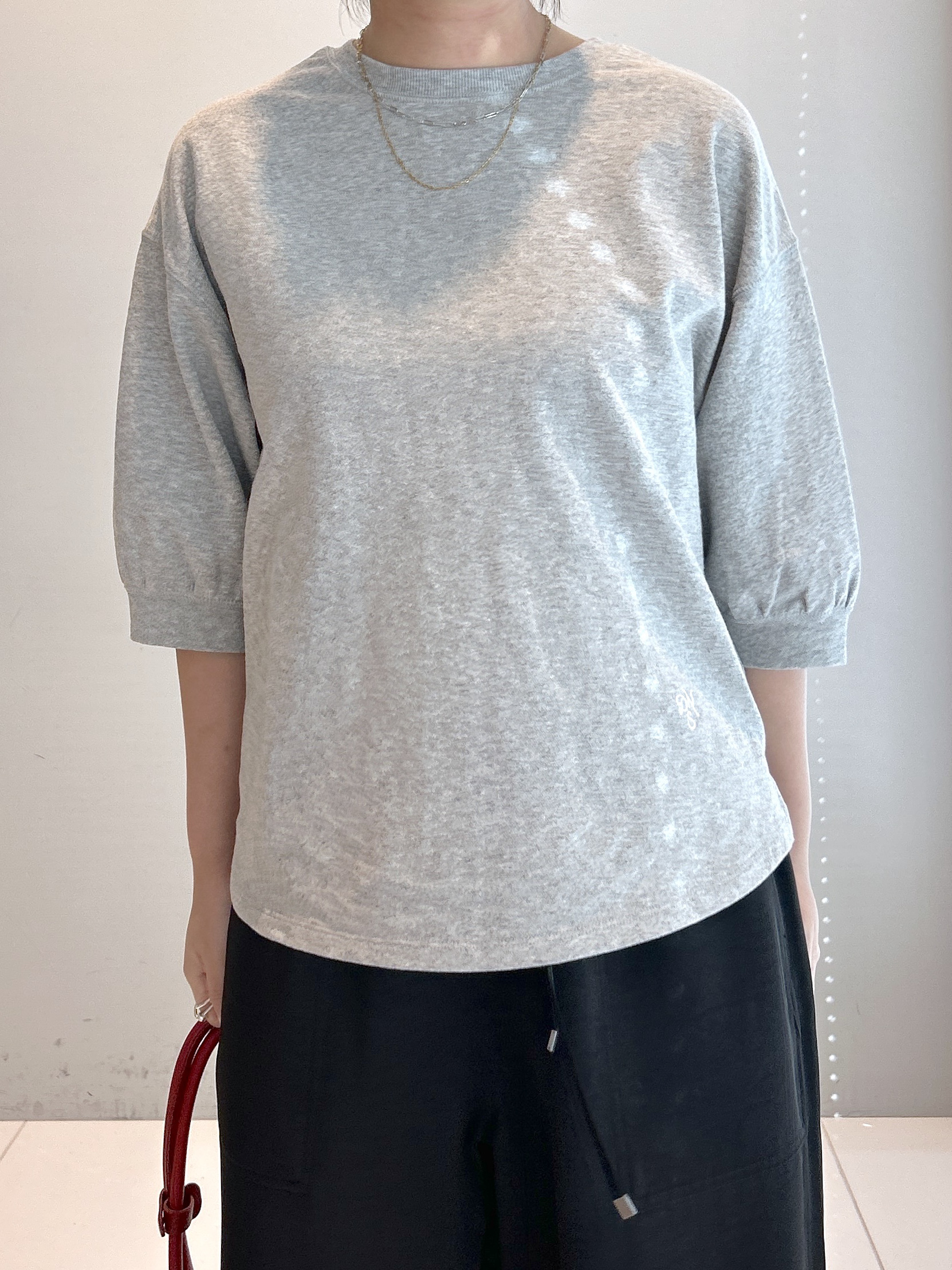 Hirokaさんの「Dessin｜バックヘンリーカットソー5分袖」を使ったコーディネート