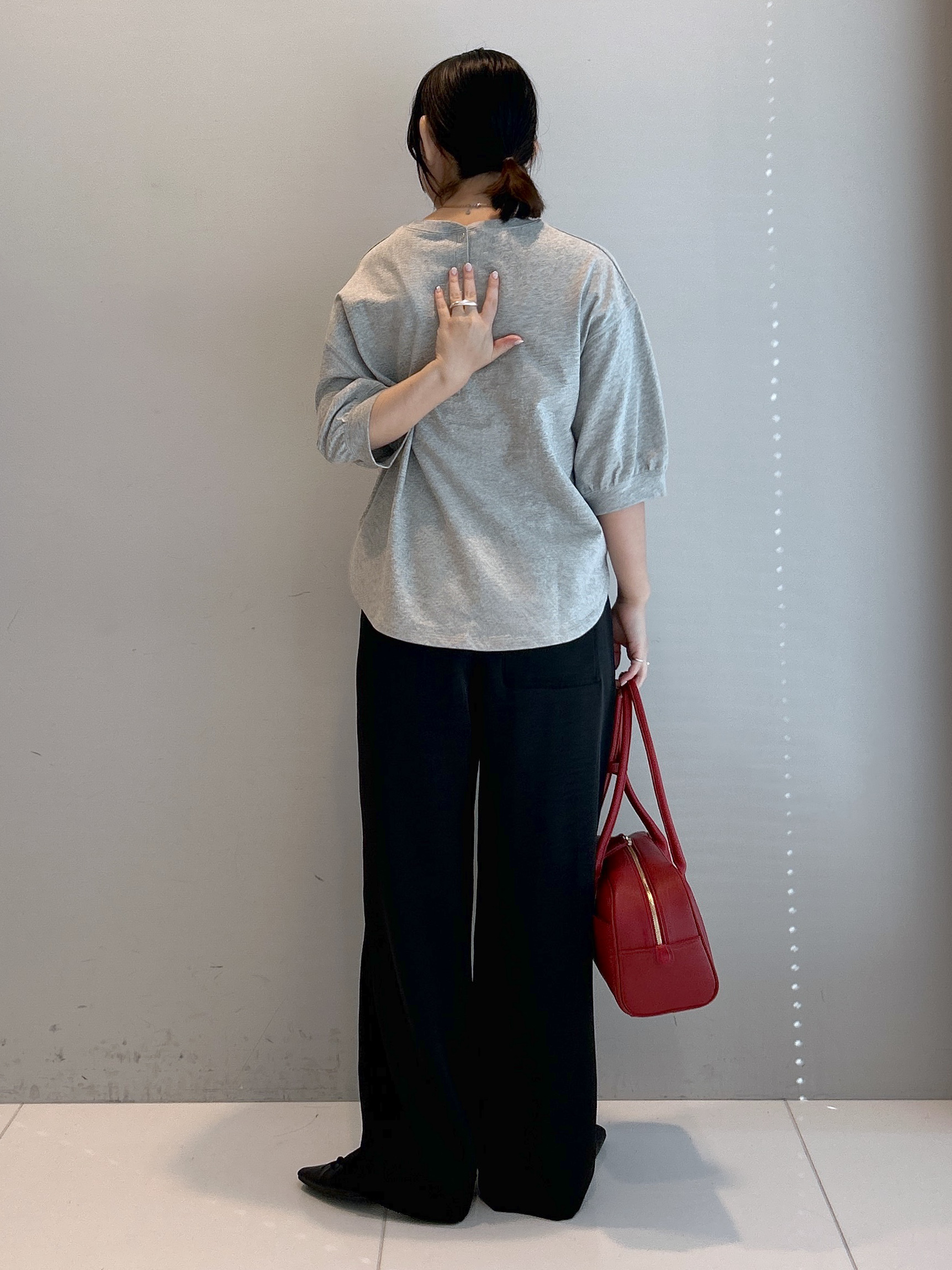 Hirokaさんの「Dessin｜バックヘンリーカットソー5分袖」を使ったコーディネート
