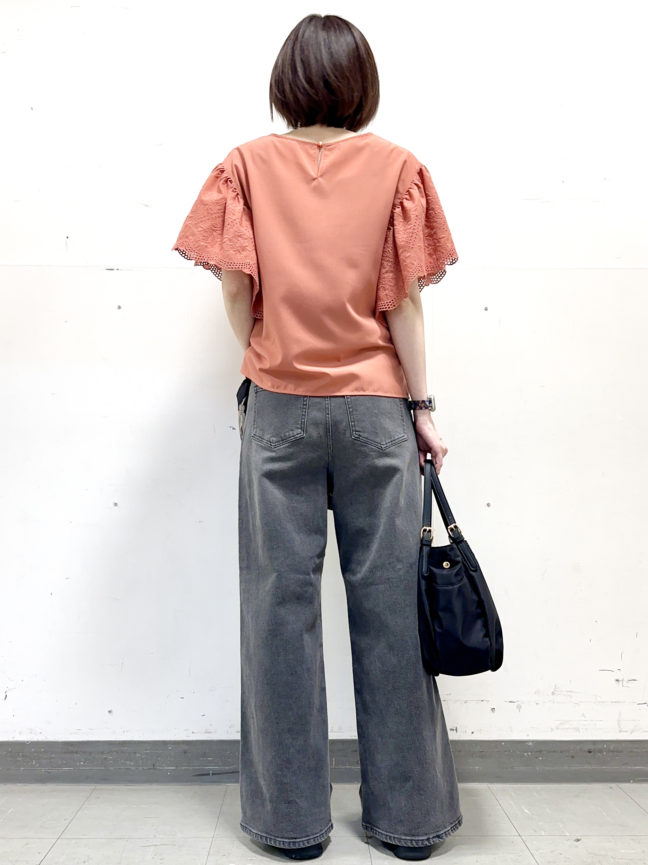 イト子さんの「Reflect｜【通勤◎】スカラップレーススリーブ ブラウス」を使ったコーディネート