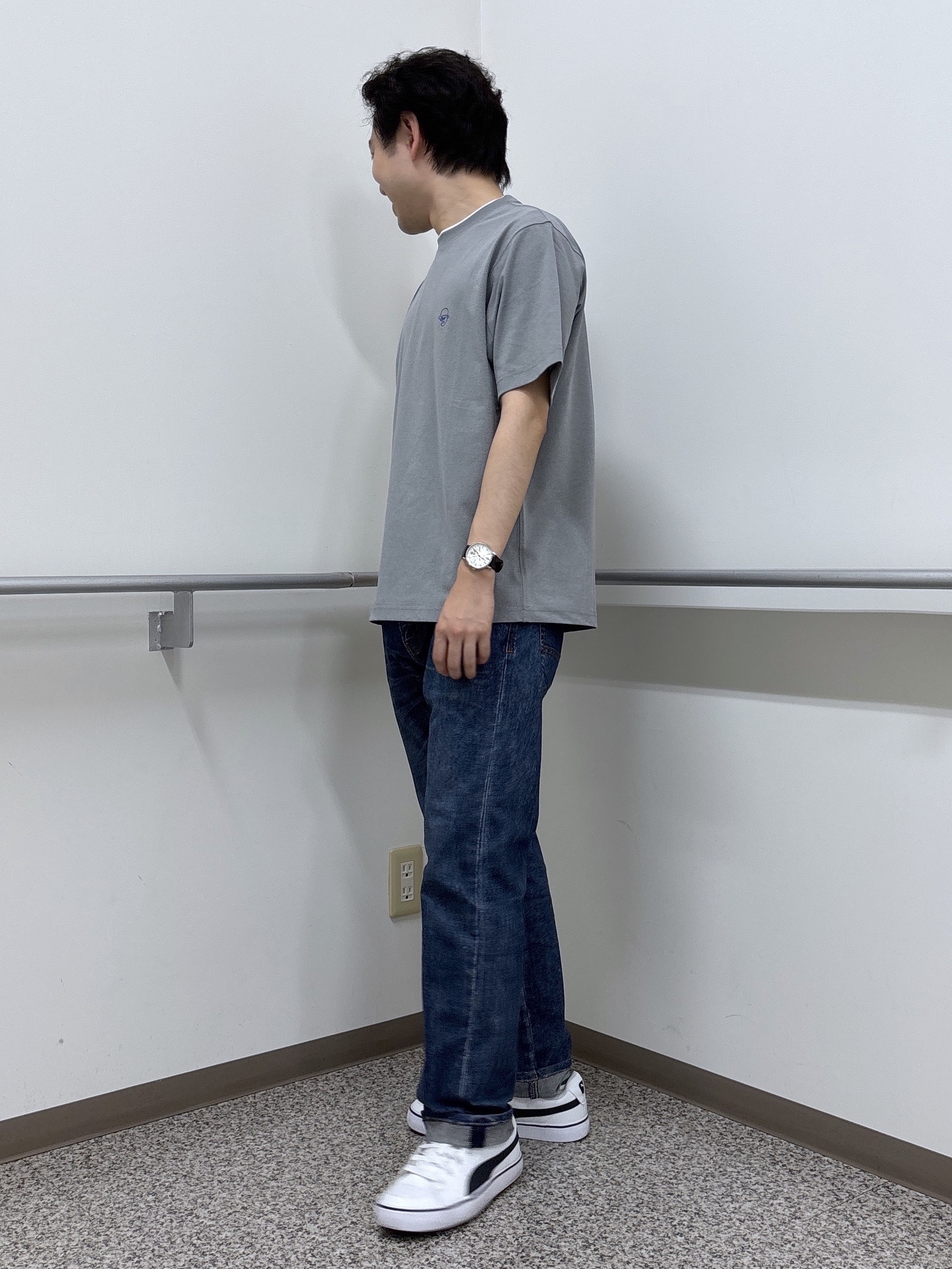 KEIさんの「TAKEO KIKUCHI｜【汗染み軽減/接触冷感】フェイクレイヤード ワンポイント刺繍Ｔシャツ」を使ったコーディネート