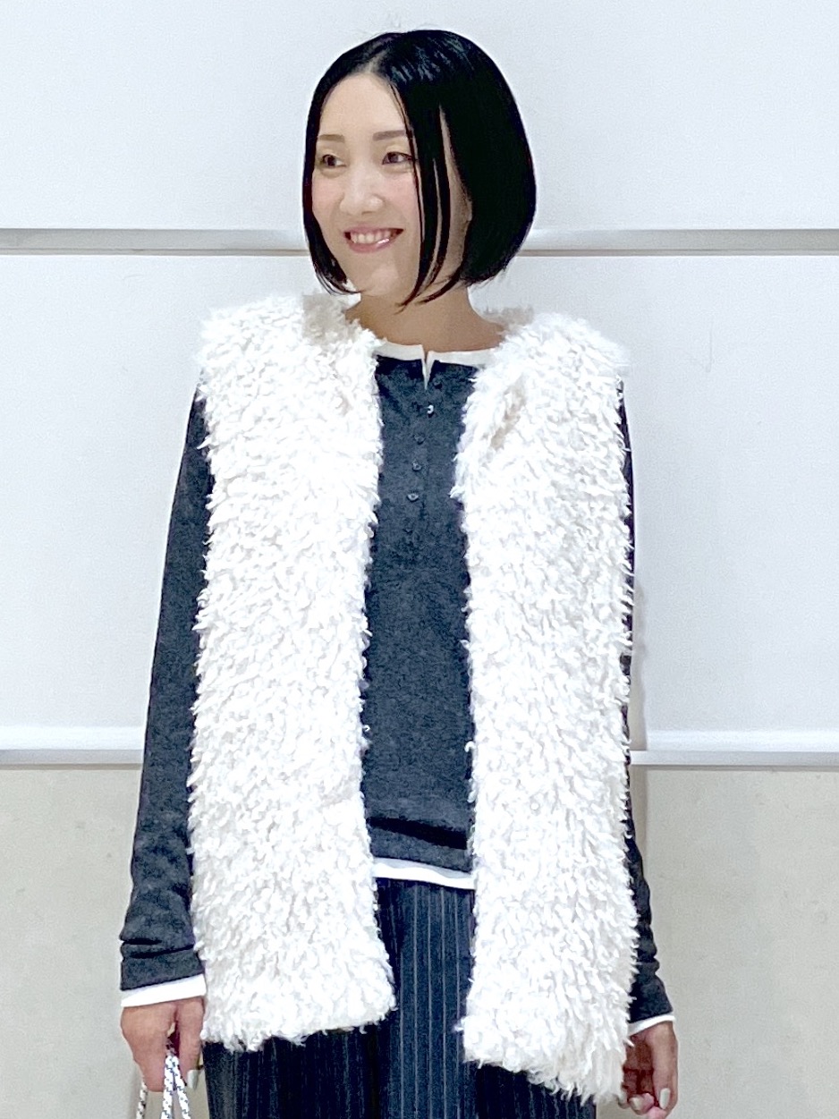 eriko さんの「Dessin｜【洗濯機OK/秋インナー】シアーテレコヘンリーネックプルオーバー」を使ったコーディネート
