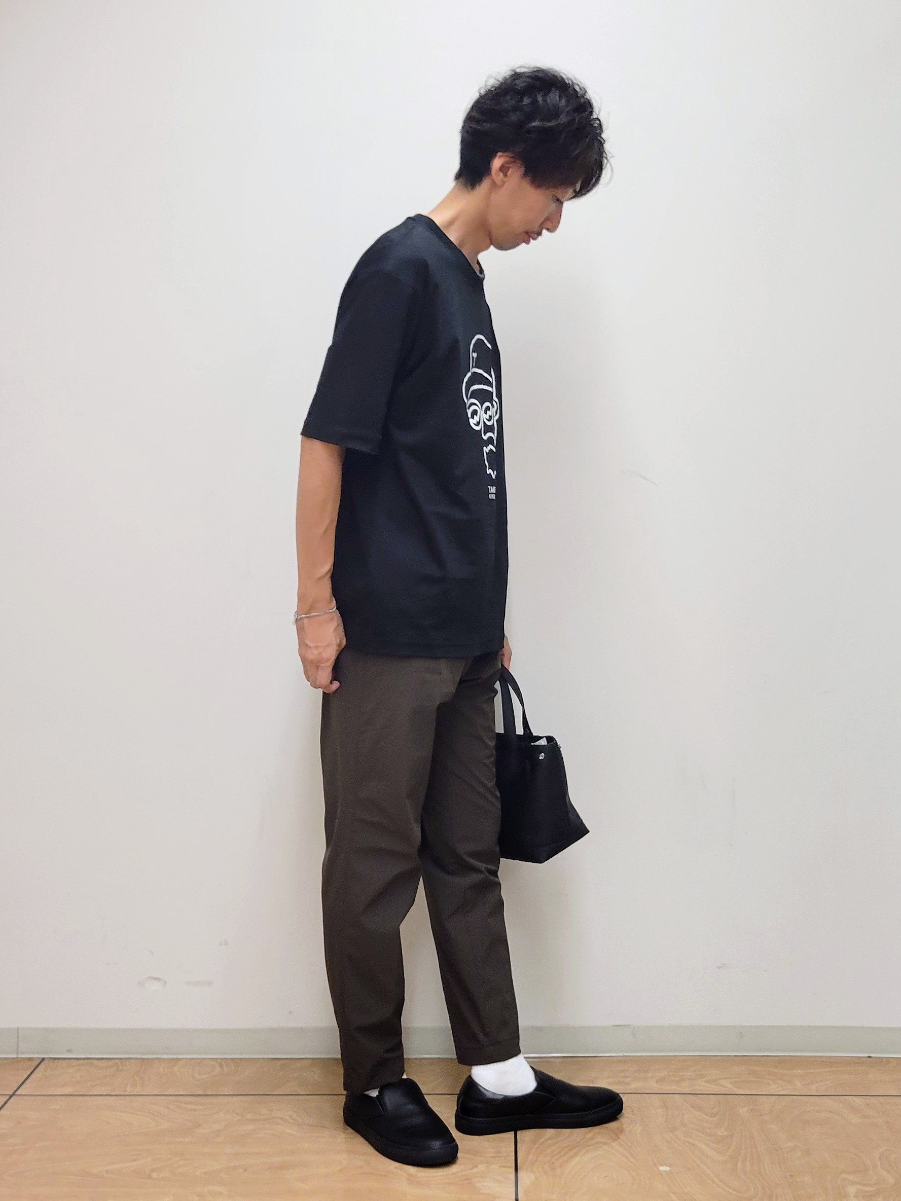 piroyaさんの「TAKEO KIKUCHI｜【BOWLER HAT LABEL】アイスクリアコットン ワンストローク 半袖Tシャツ」を使ったコーディネート