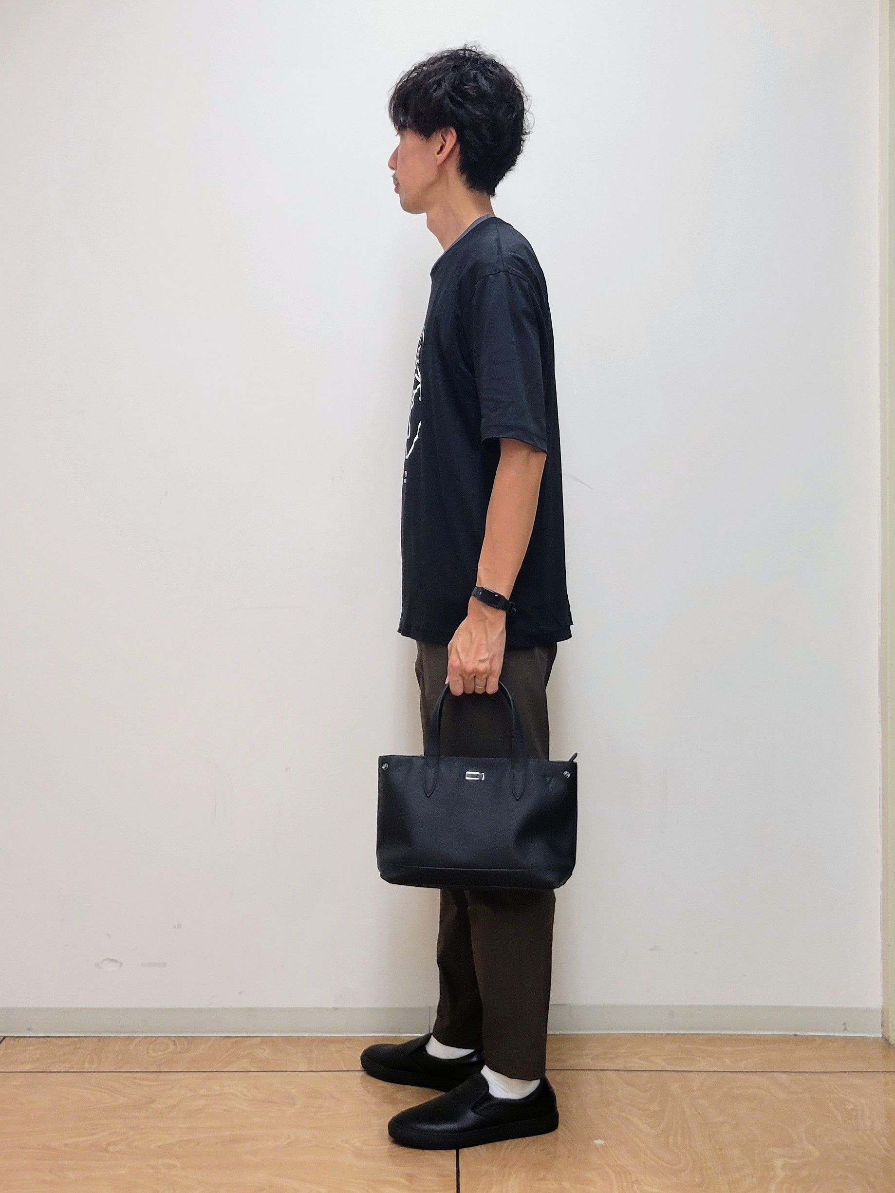 piroyaさんの「TAKEO KIKUCHI｜【BOWLER HAT LABEL】アイスクリアコットン ワンストローク 半袖Tシャツ」を使ったコーディネート