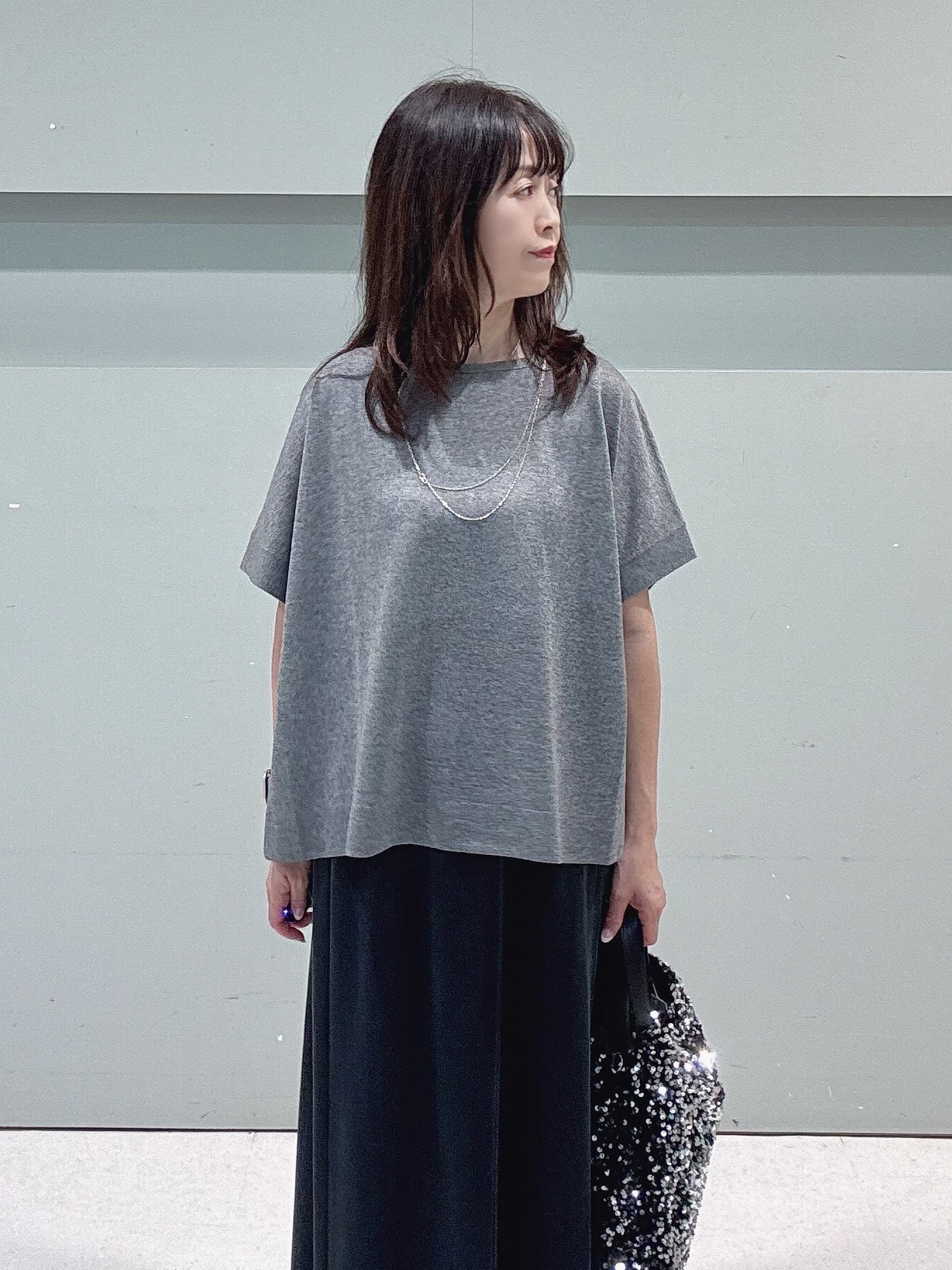 makiさんの「UNTITLED｜【アンサンブル可/品のある透け感】Tシャツ風ニットトップス」を使ったコーディネート