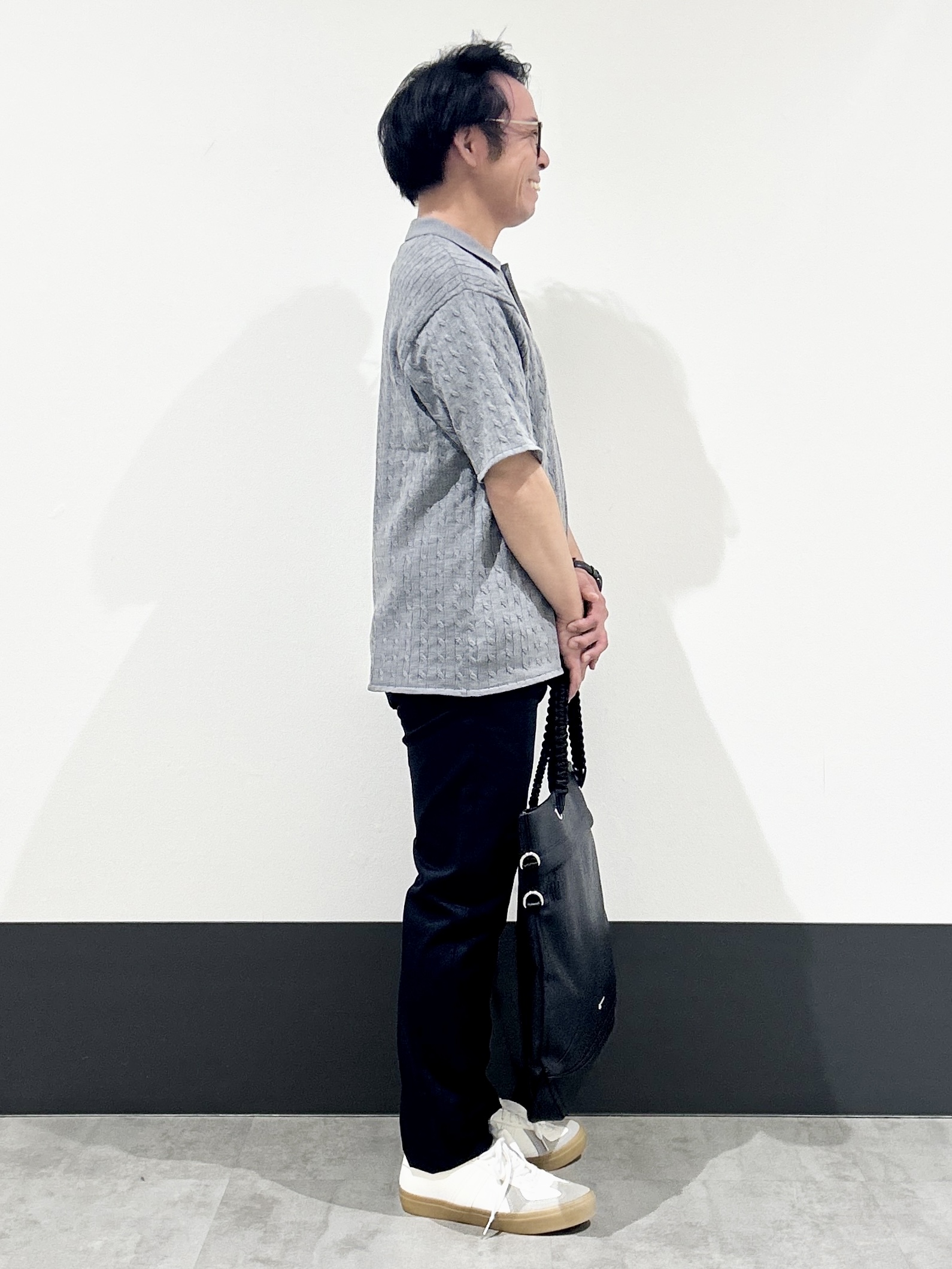 KENJI Iさんの「THE SHOP TK｜POLO BCS/ケーブルニットポロ」を使ったコーディネート