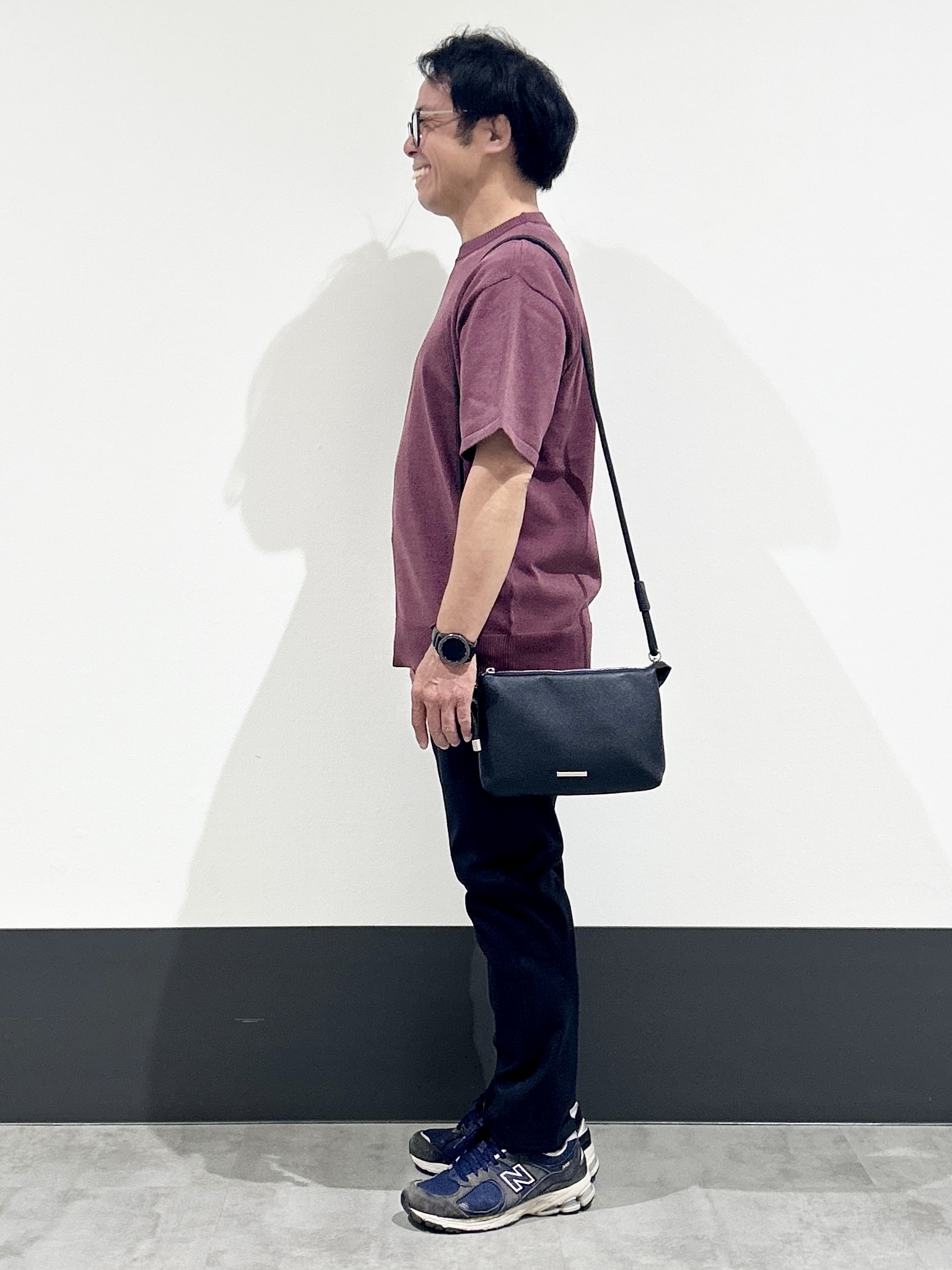 KENJI Iさんの「THE SHOP TK｜【抗菌防臭／UVカット／洗濯機OK】和紙混 半袖ニット」を使ったコーディネート