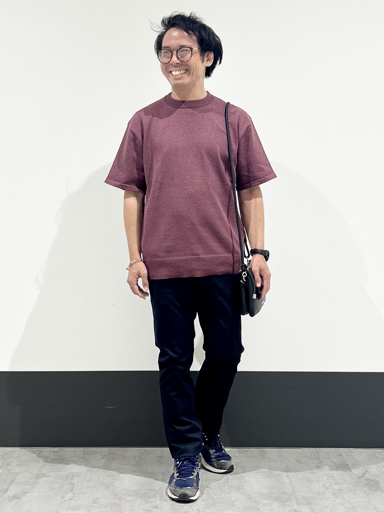 KENJI Iさんの「THE SHOP TK｜【抗菌防臭／UVカット／洗濯機OK】和紙混 半袖ニット」を使ったコーディネート