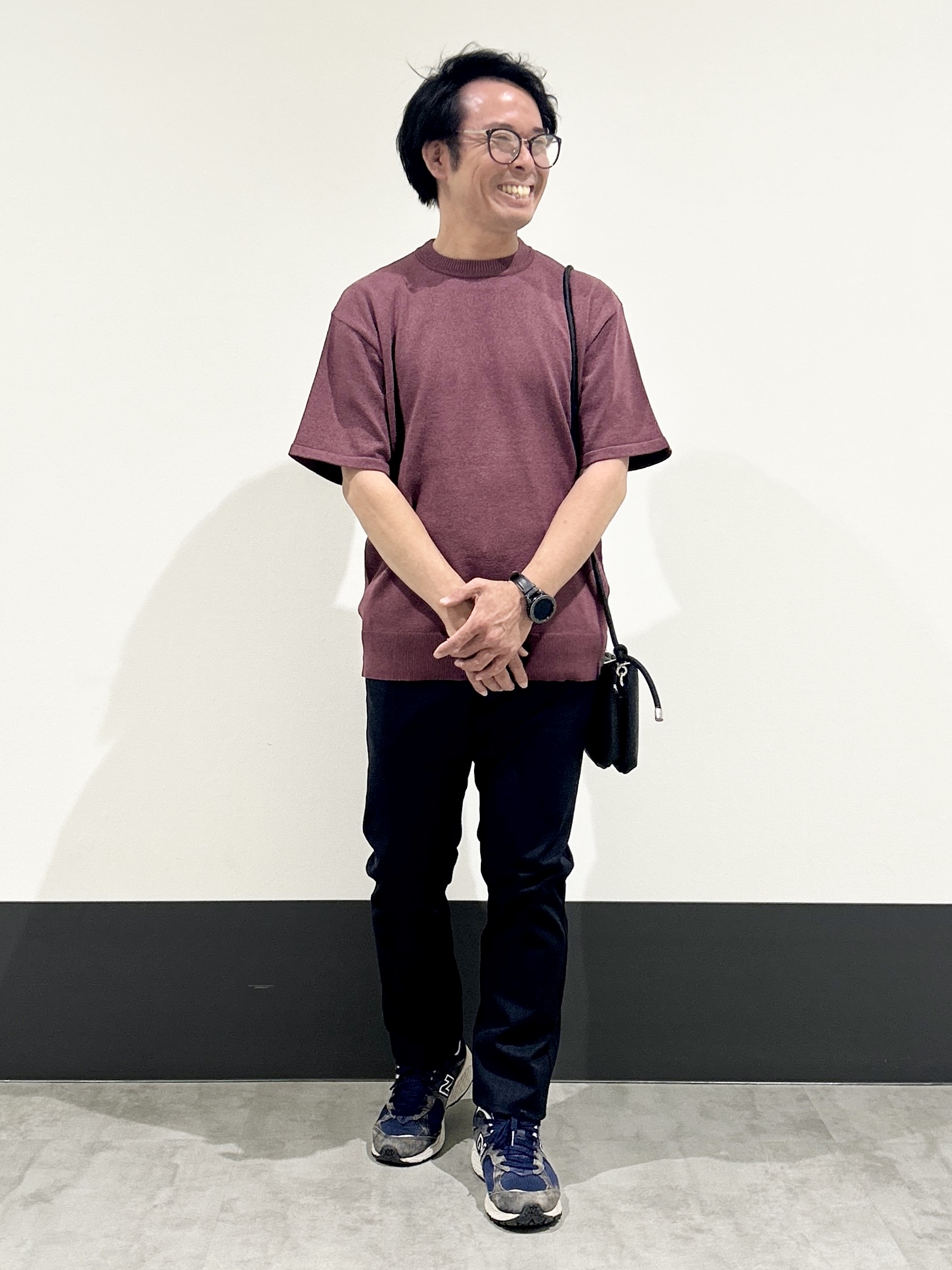 KENJI Iさんの「THE SHOP TK｜【抗菌防臭／UVカット／洗濯機OK】和紙混 半袖ニット」を使ったコーディネート