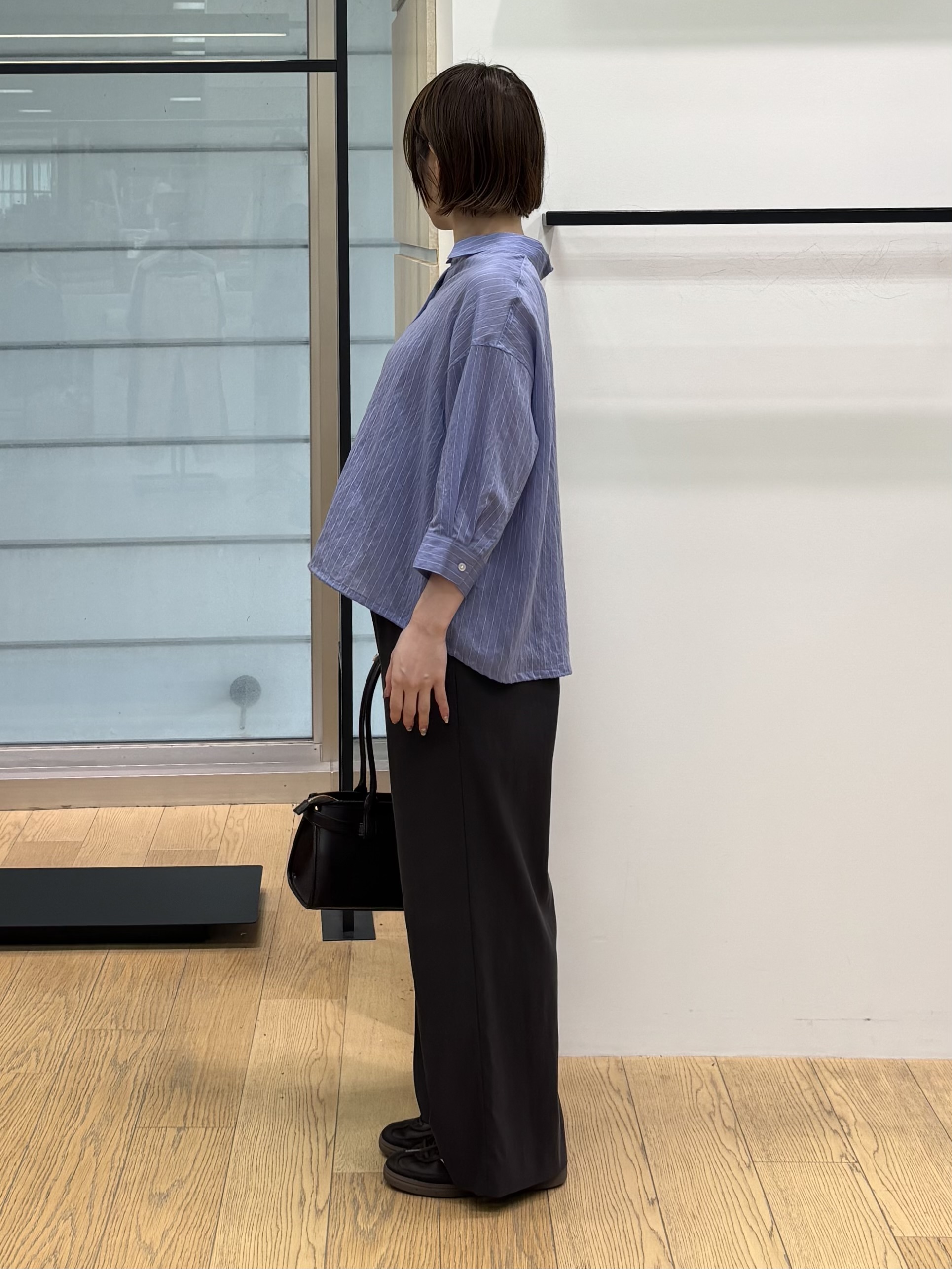 asamiさんの「INDIVI｜【シアー／7分袖】体型カバーゆったりシャツ」を使ったコーディネート