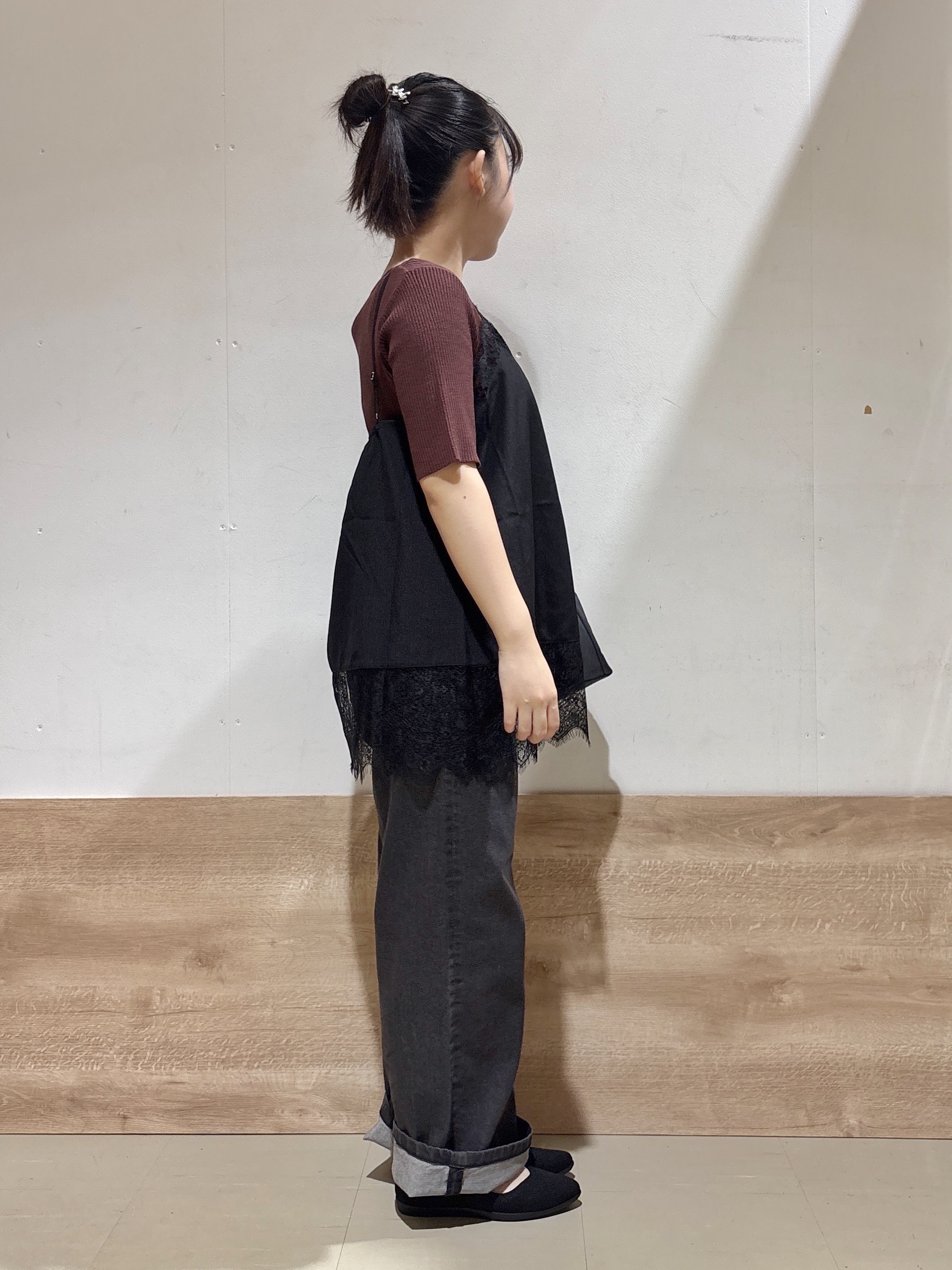 るねさんの「SHOO･LA･RUE｜【洗濯機可/S-LL】体型カバーしながらこなれ見え。レース付きキャミソール」を使ったコーディネート