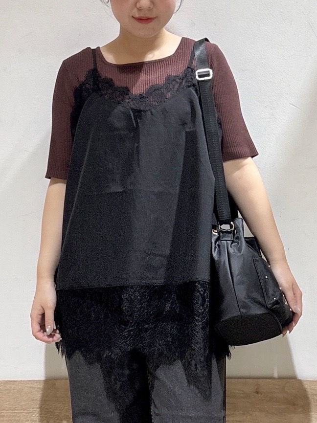 るねさんの「SHOO･LA･RUE｜【洗濯機可/S-LL】体型カバーしながらこなれ見え。レース付きキャミソール」を使ったコーディネート